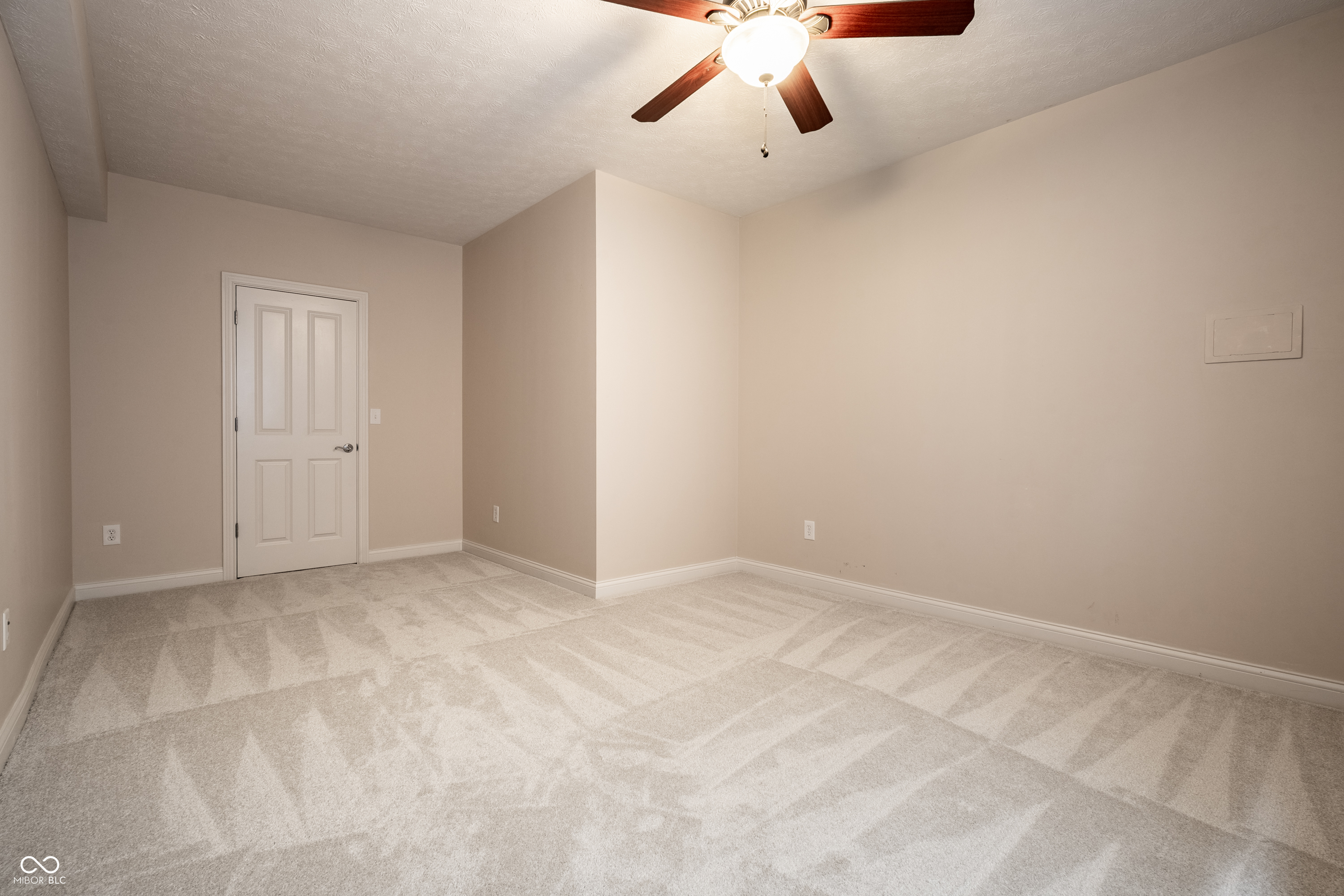 15471 Mission Hills Drive