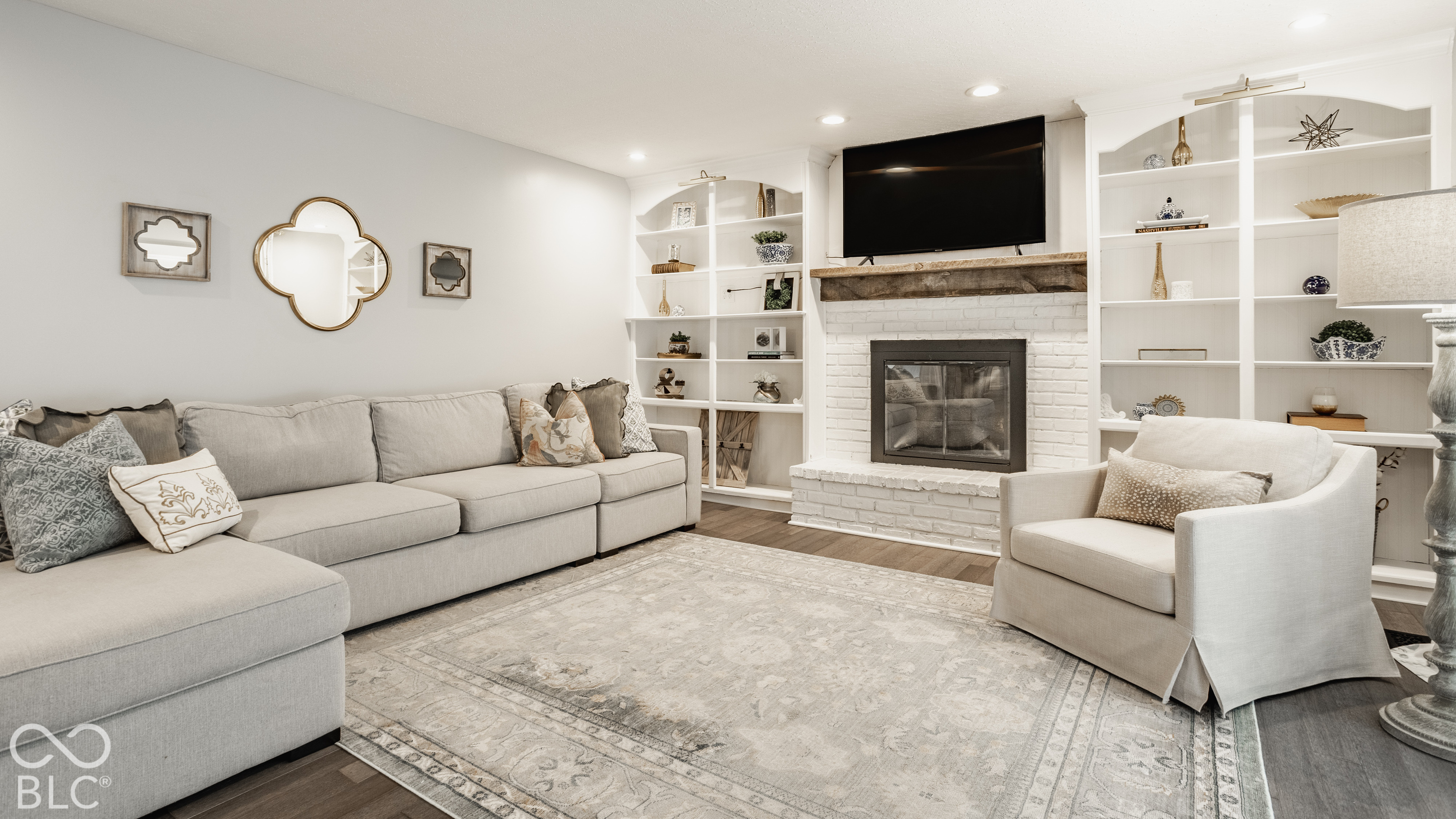 4555 Buckingham Court