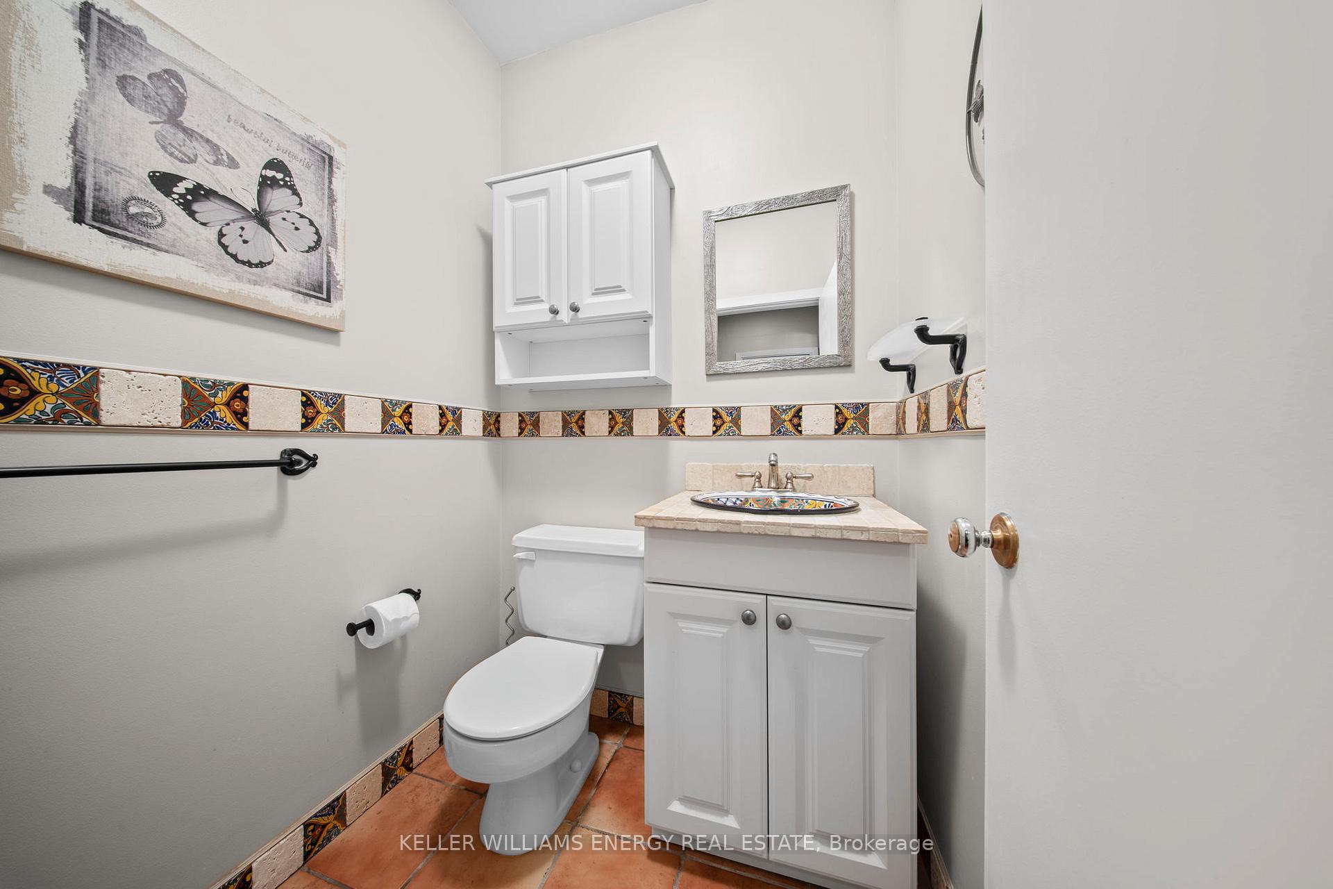 833 Glenmanor Drive