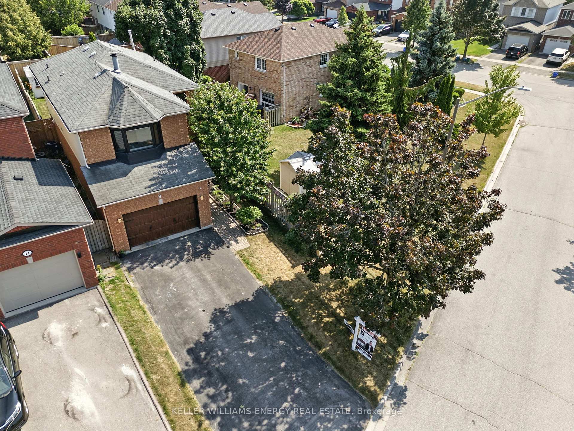 9 Glen Ray Court