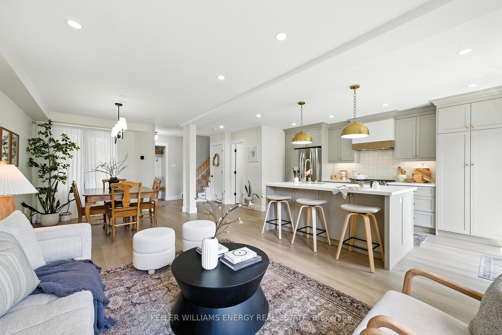 9 Glen Ray Court