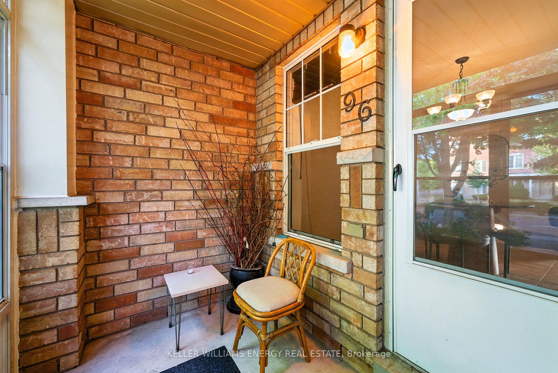 96 Port Union Road, Toronto E10
