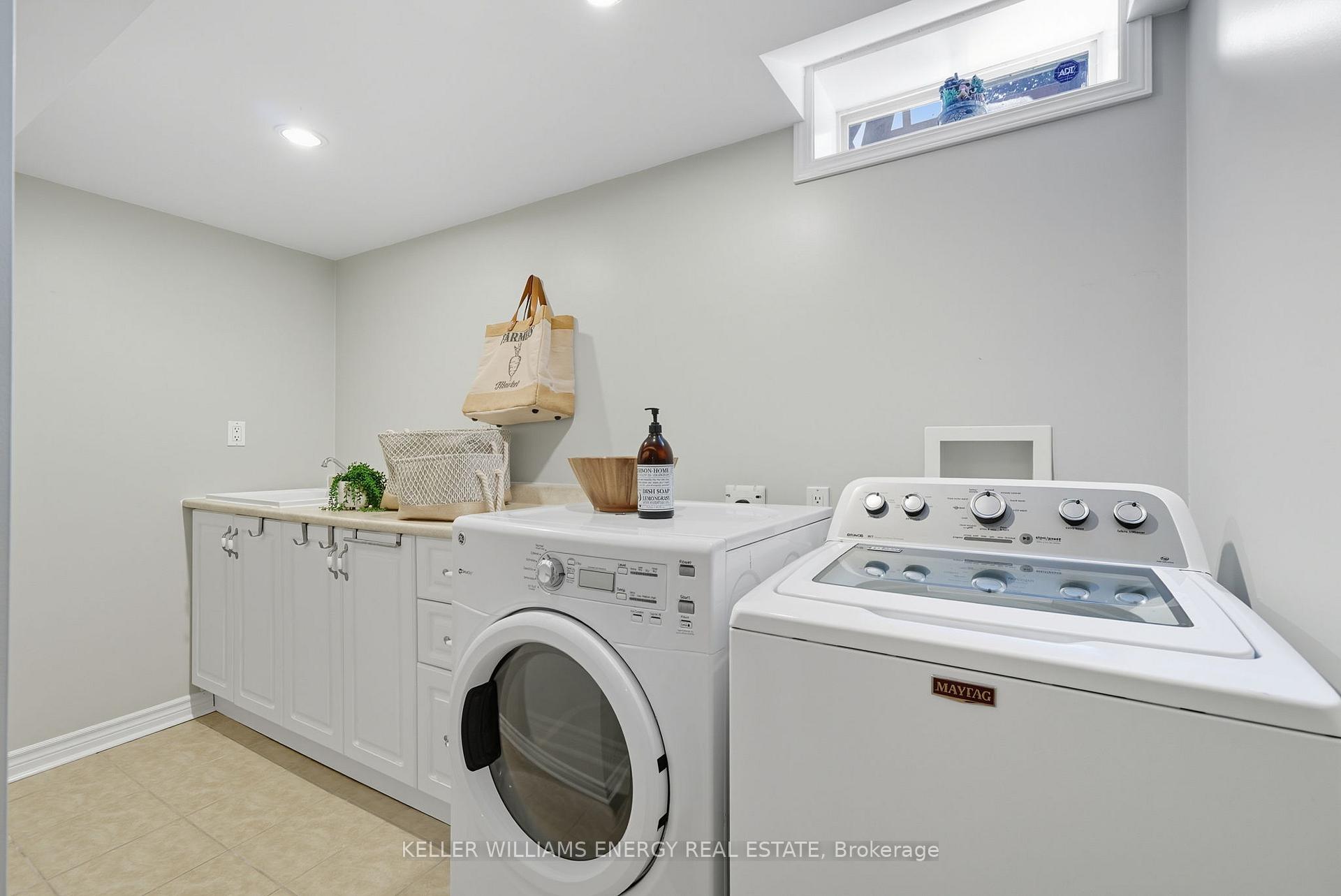 8 Inglis Avenue