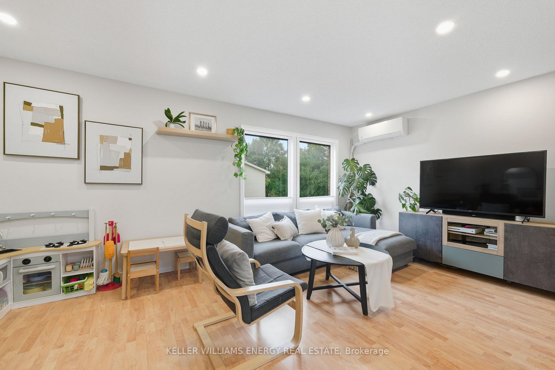 220 Ormond Drive W16
