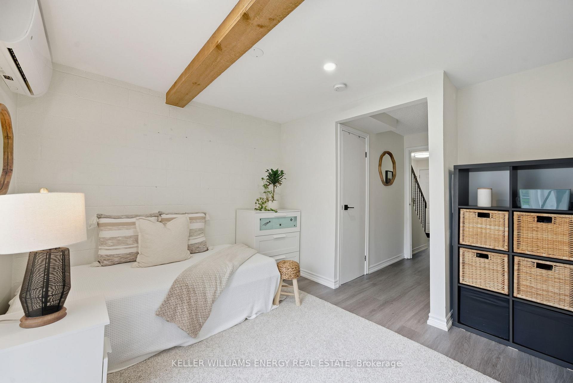 220 Ormond Drive W16