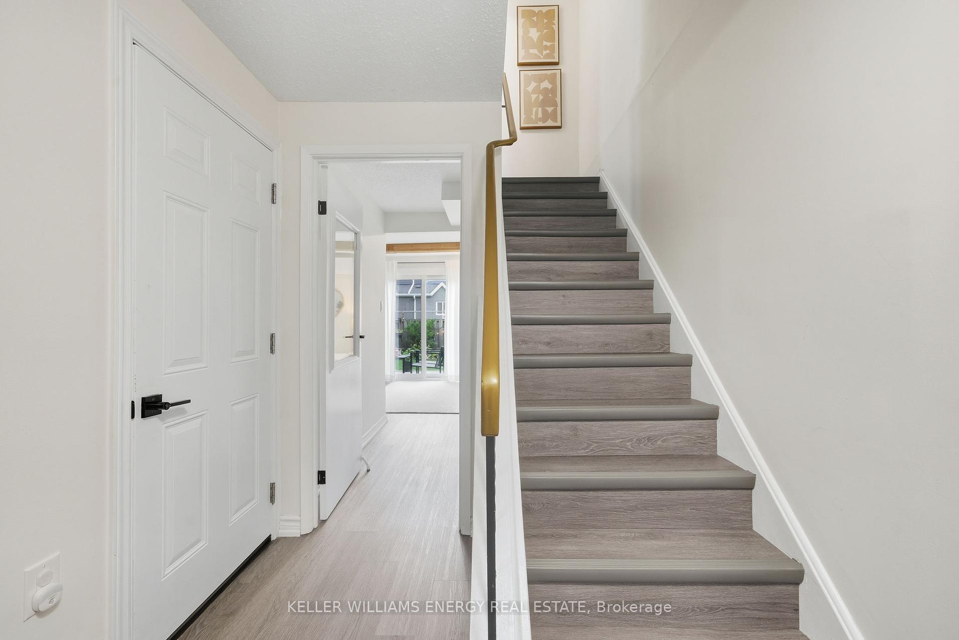 220 Ormond Drive W16
