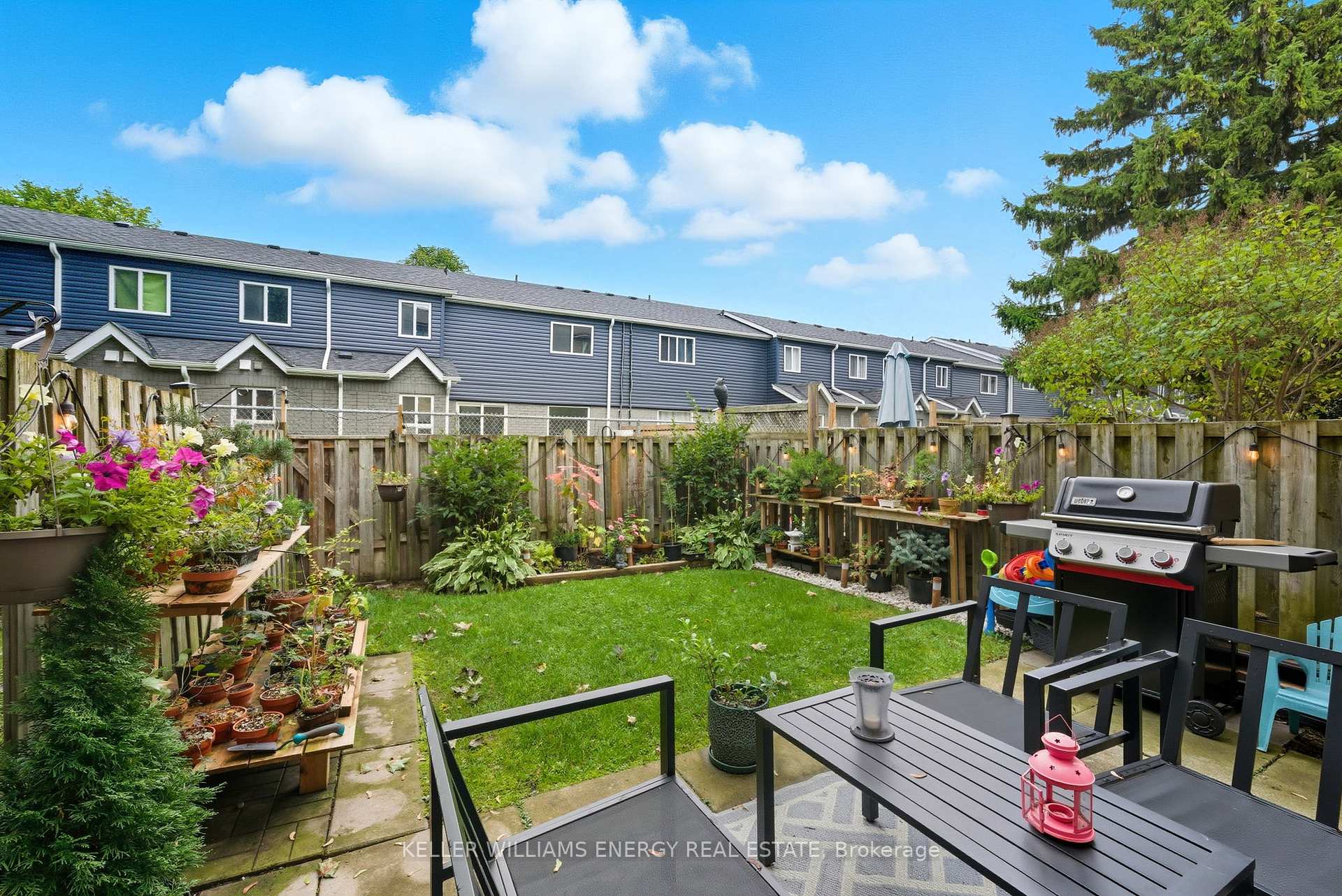 220 Ormond Drive W16