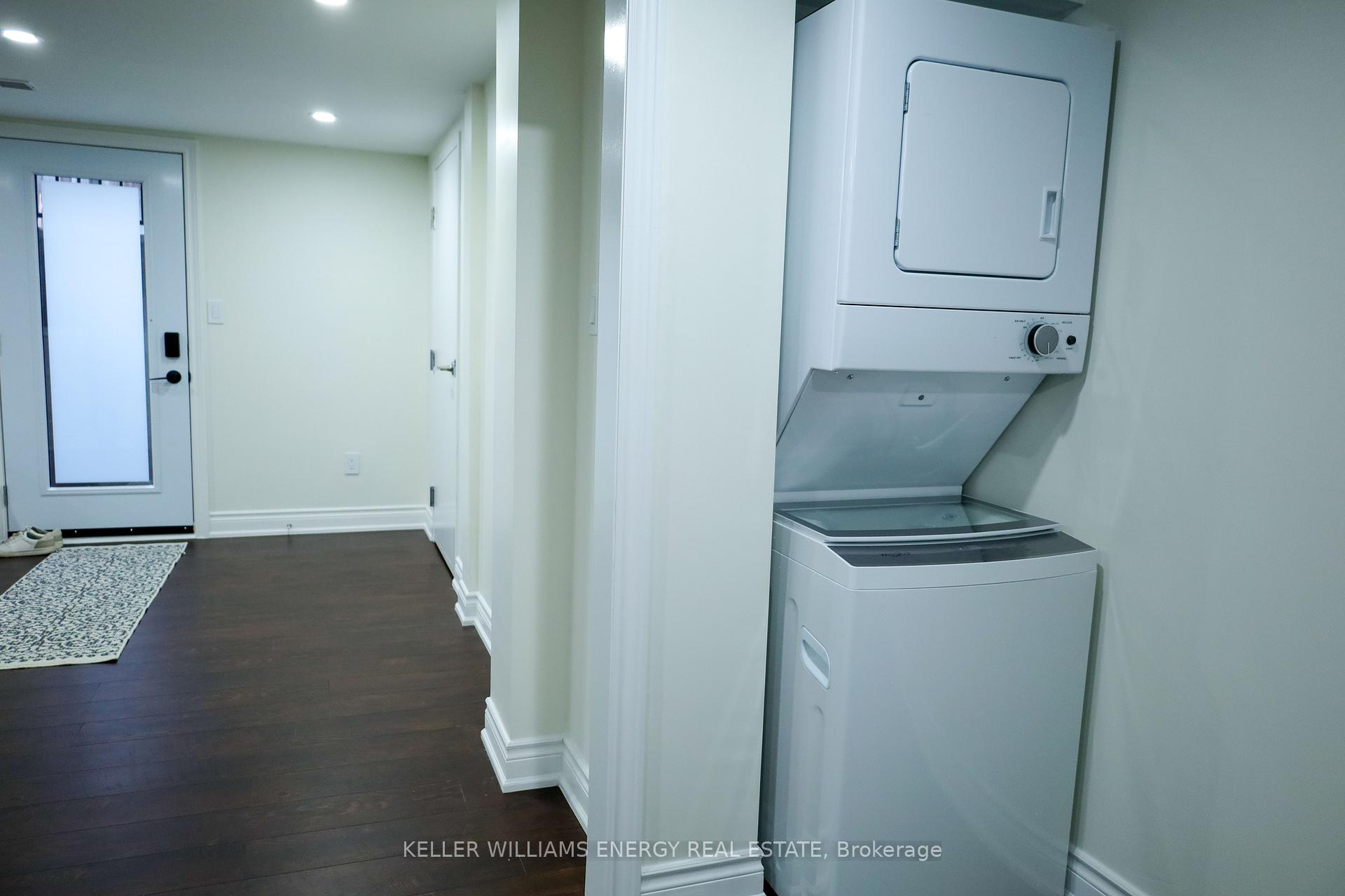 704 Oshawa Boulevard N Unit: Basement