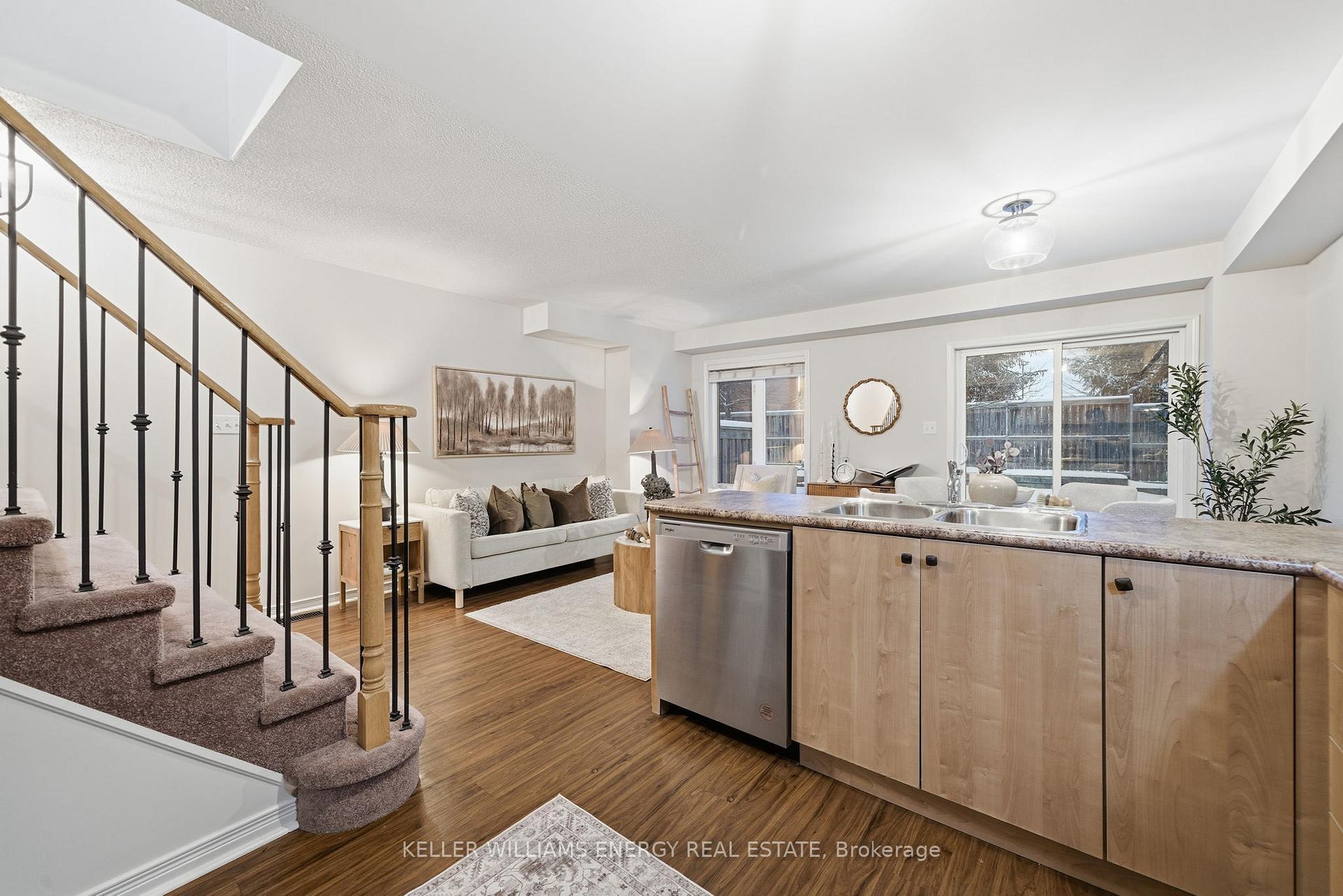 1280 Harmony Road N 2