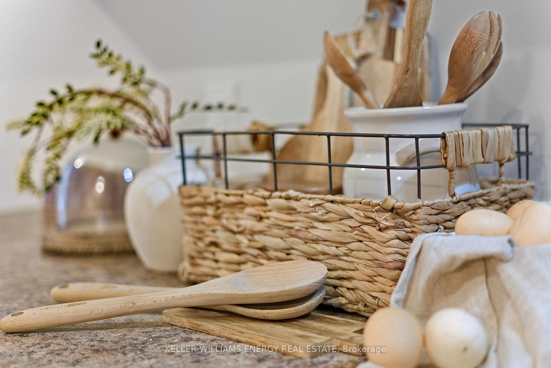 1280 Harmony Road N 2