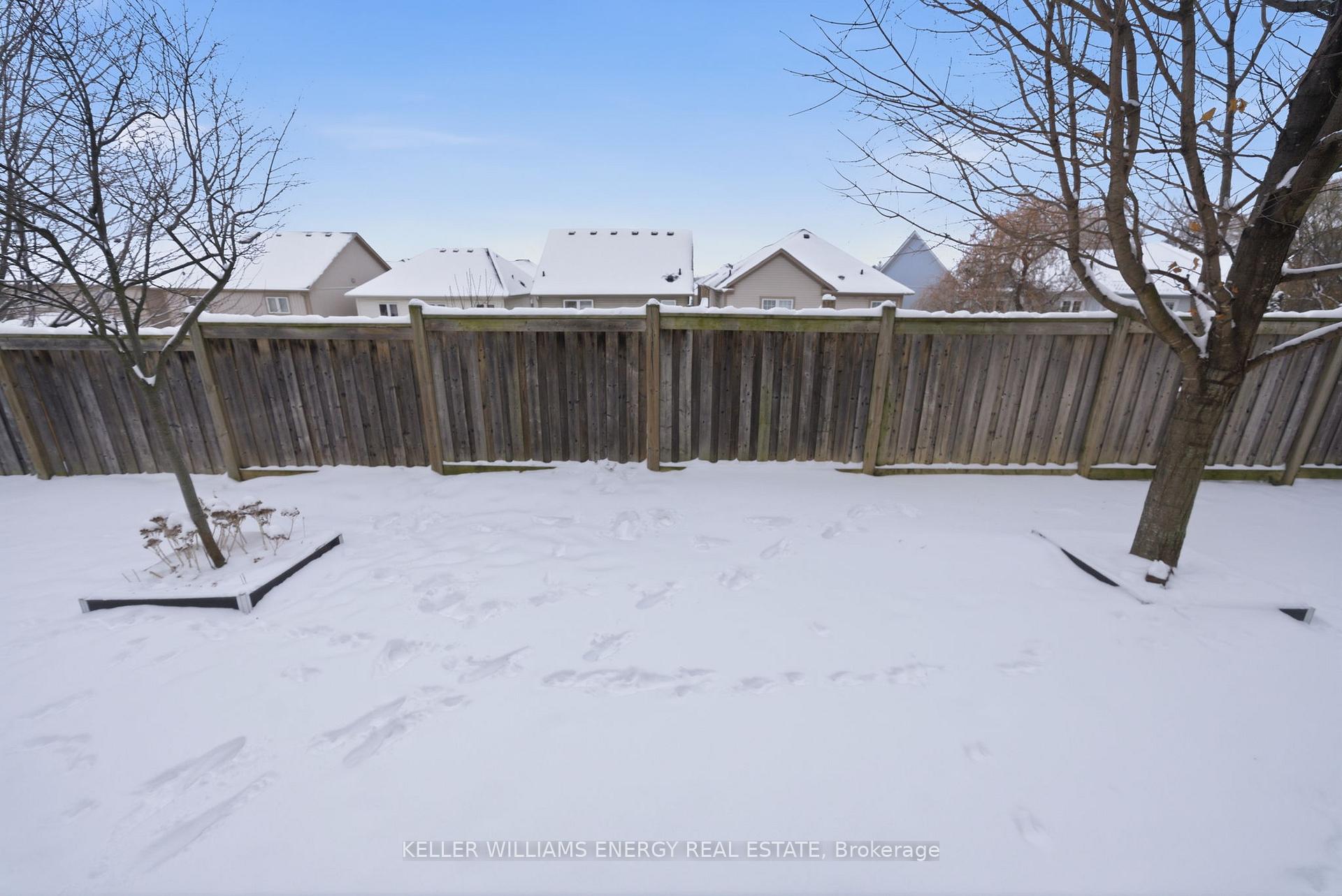 1280 Harmony Road N 17