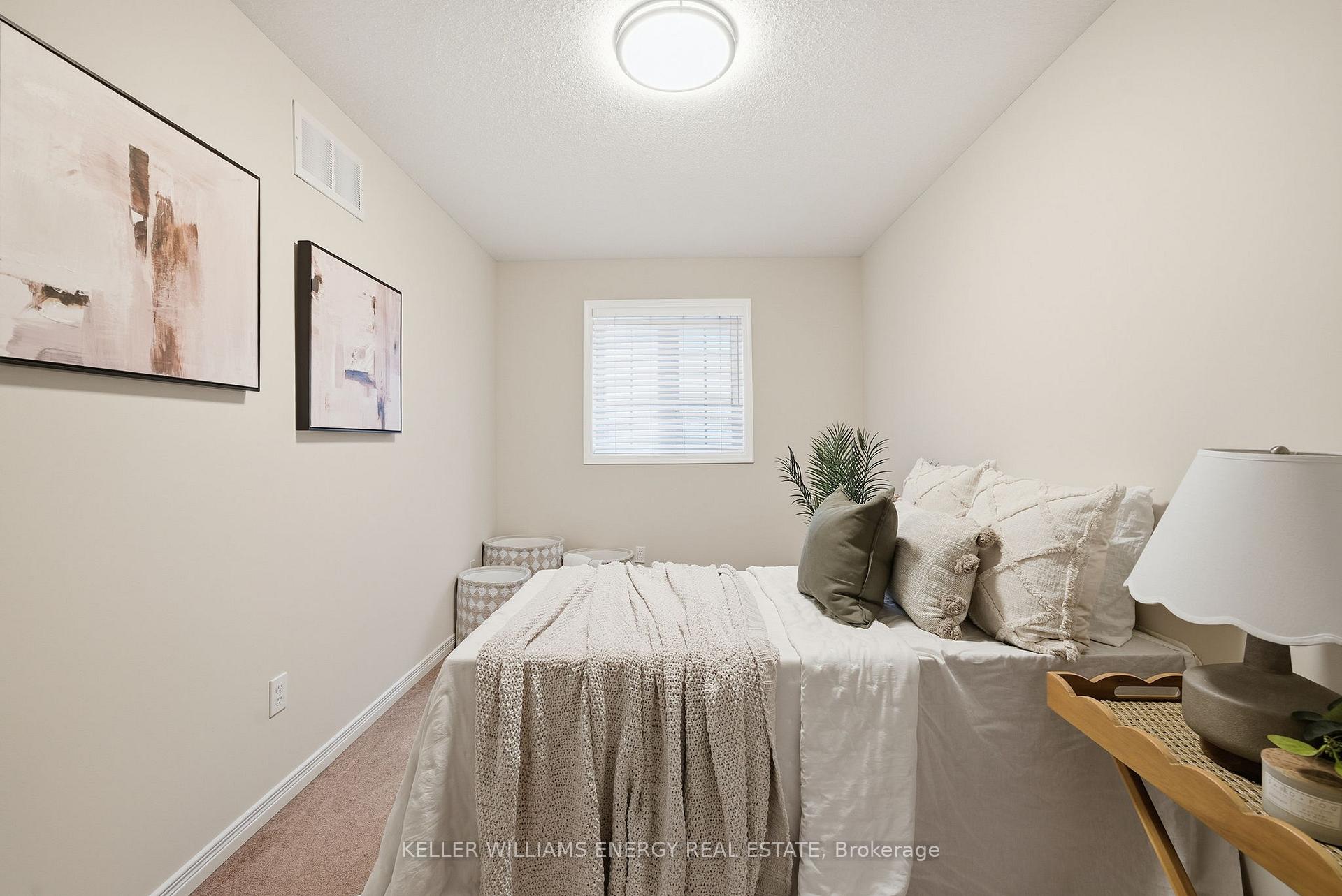 1280 Harmony Road N 17