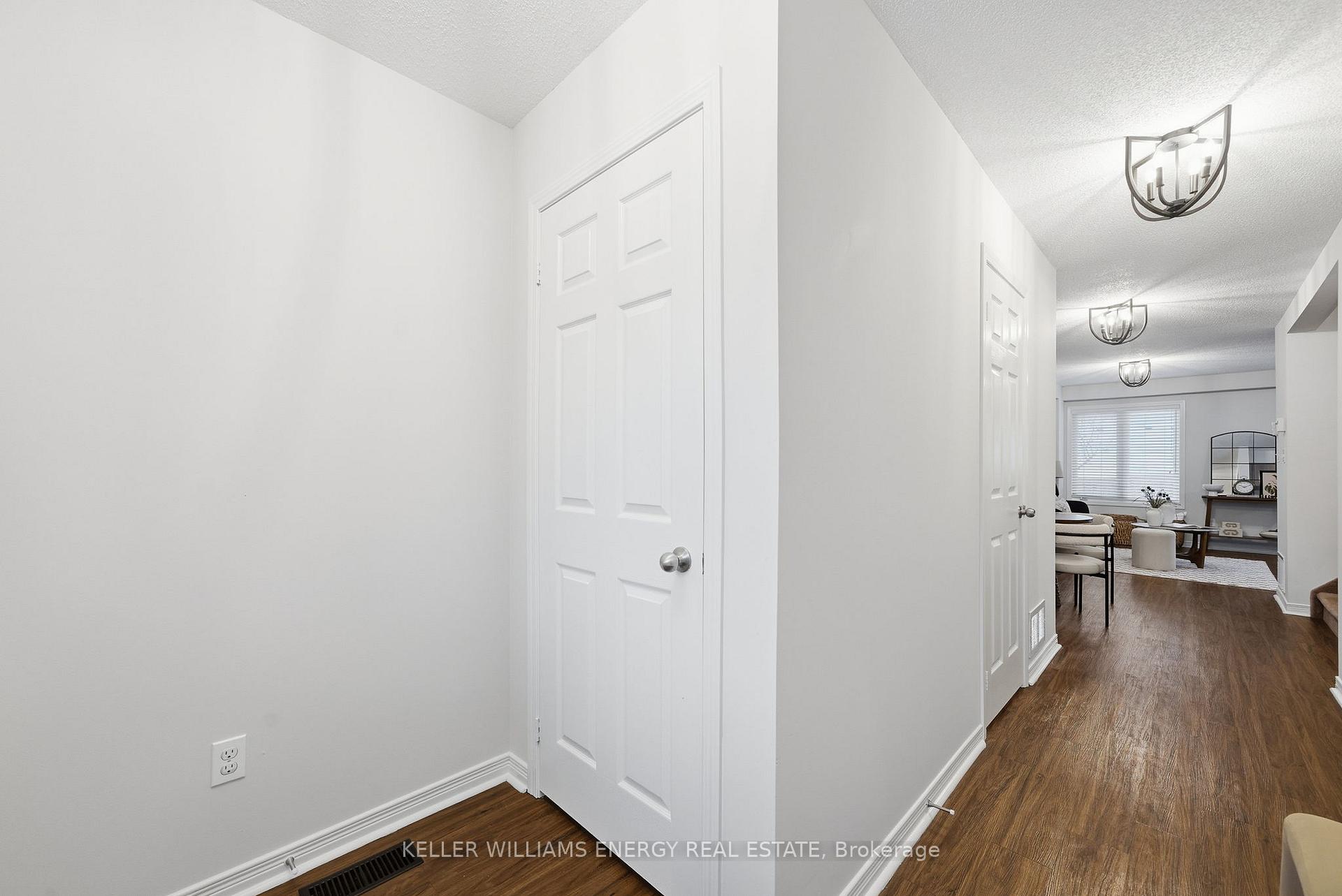 1280 Harmony Road N 17