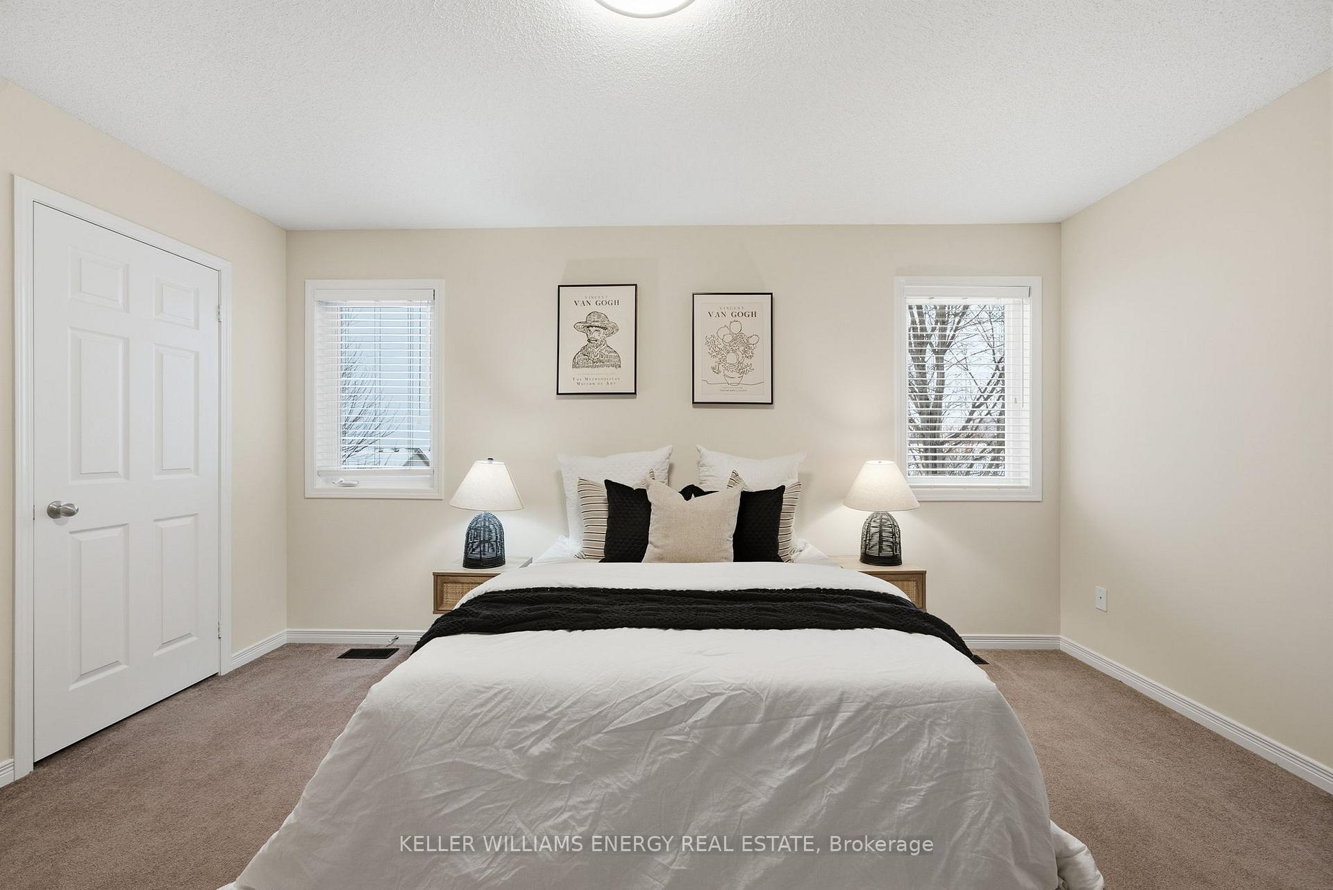 1280 Harmony Road N 17