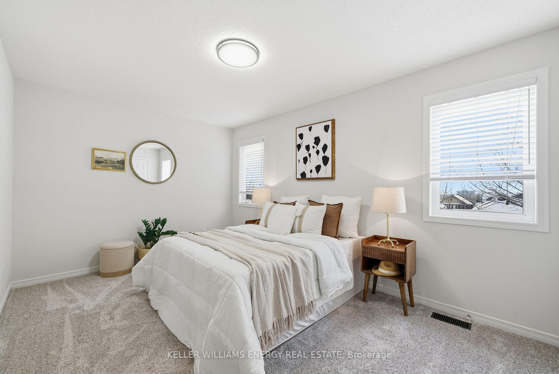 1280 Harmony Road N 23