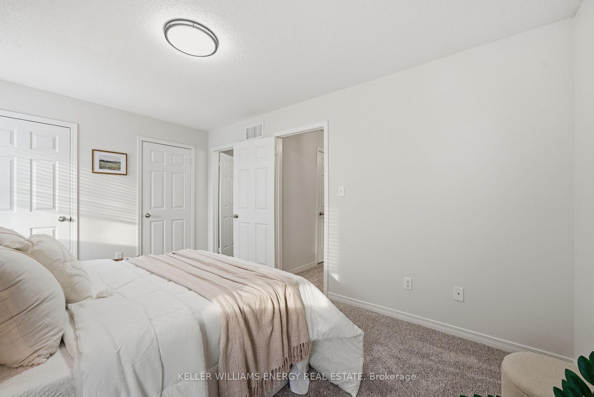 1280 Harmony Road N 23