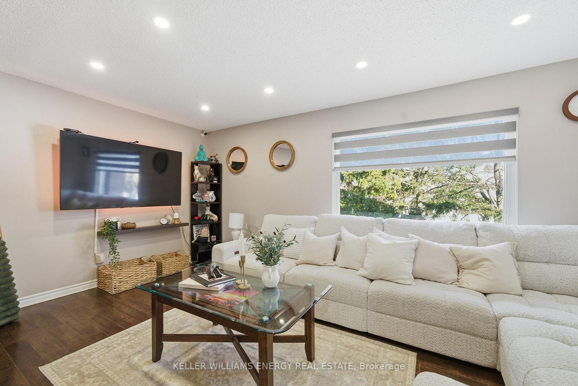 220 Ormond Drive W28