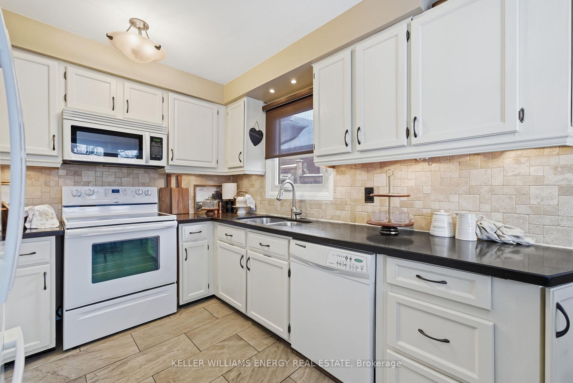 34 Stirling Avenue, Clarington, ON L1E 1X6, Clarington ON, L1E 1X6