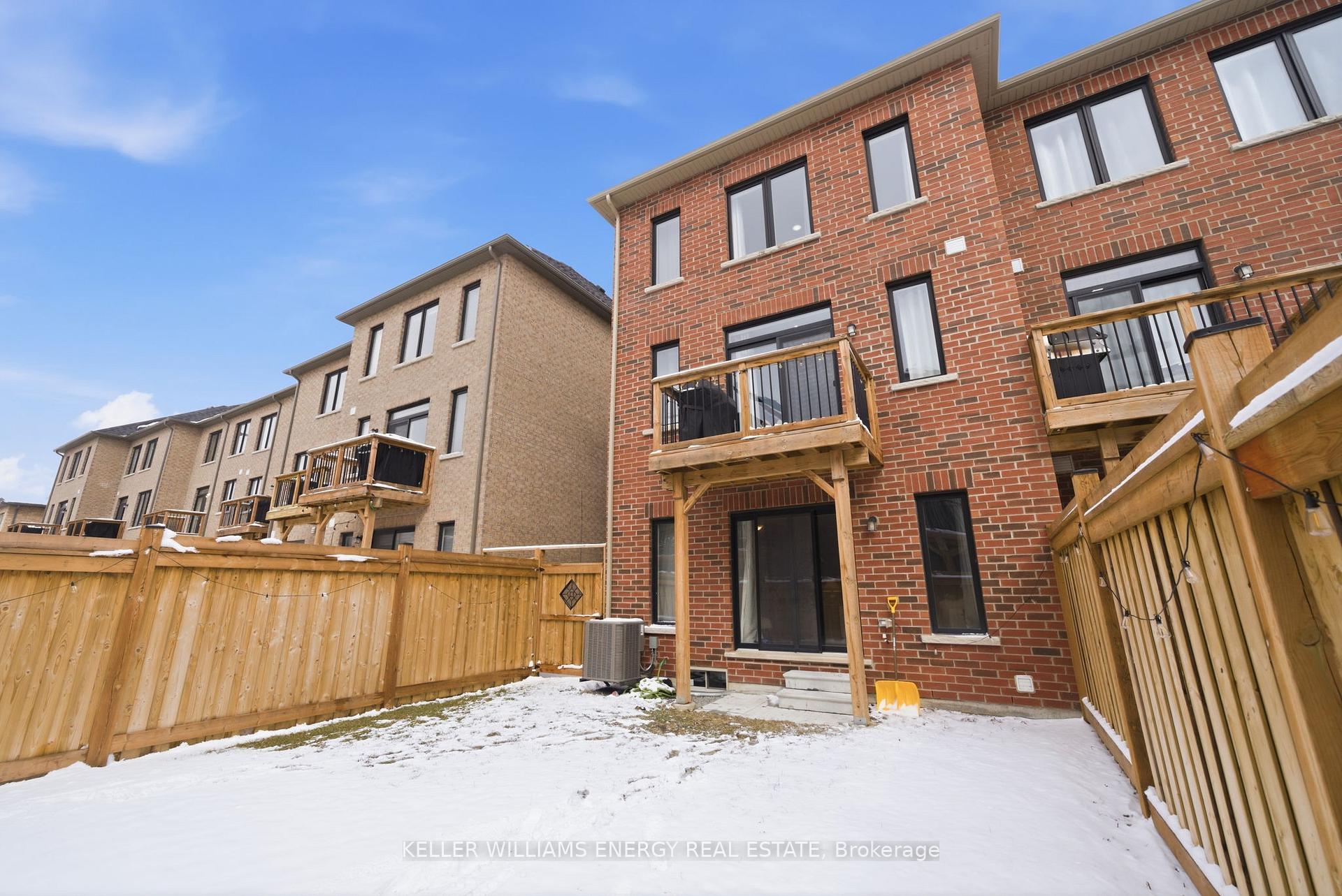 95 Dorian Drive, Whitby, ON L1P 0C8