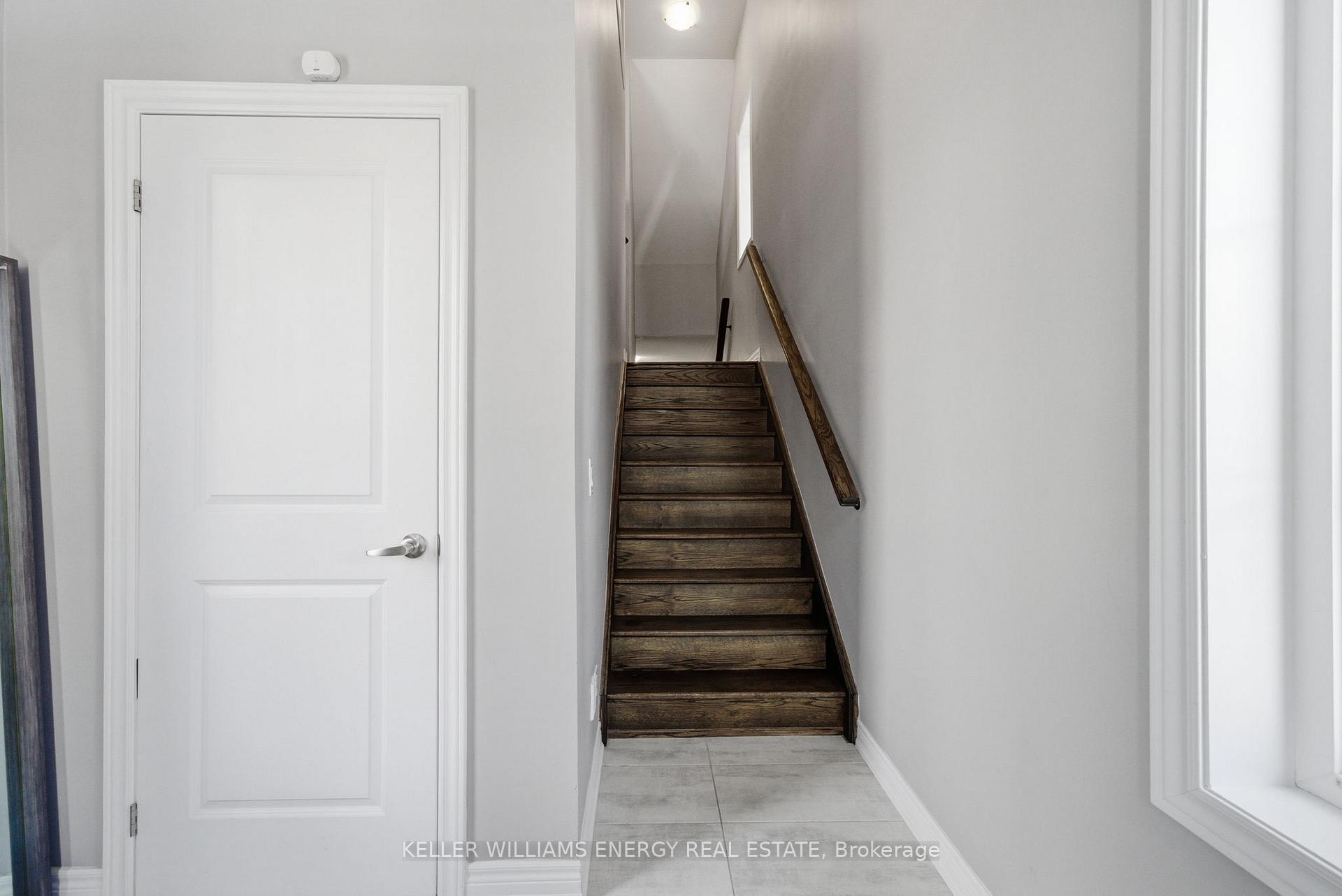 95 Dorian Drive, Whitby, ON L1P 0C8