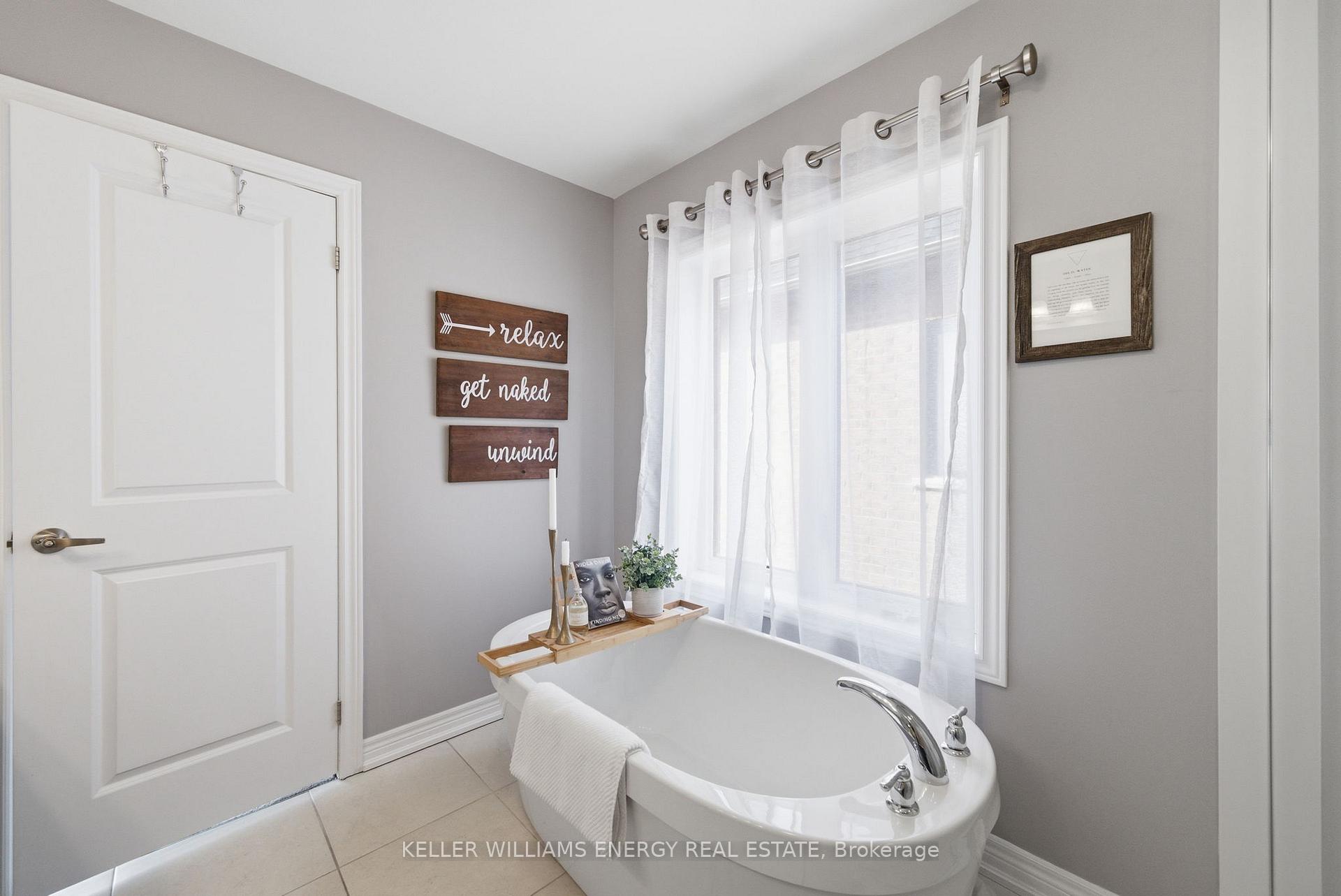 95 Dorian Drive, Whitby, ON L1P 0C8