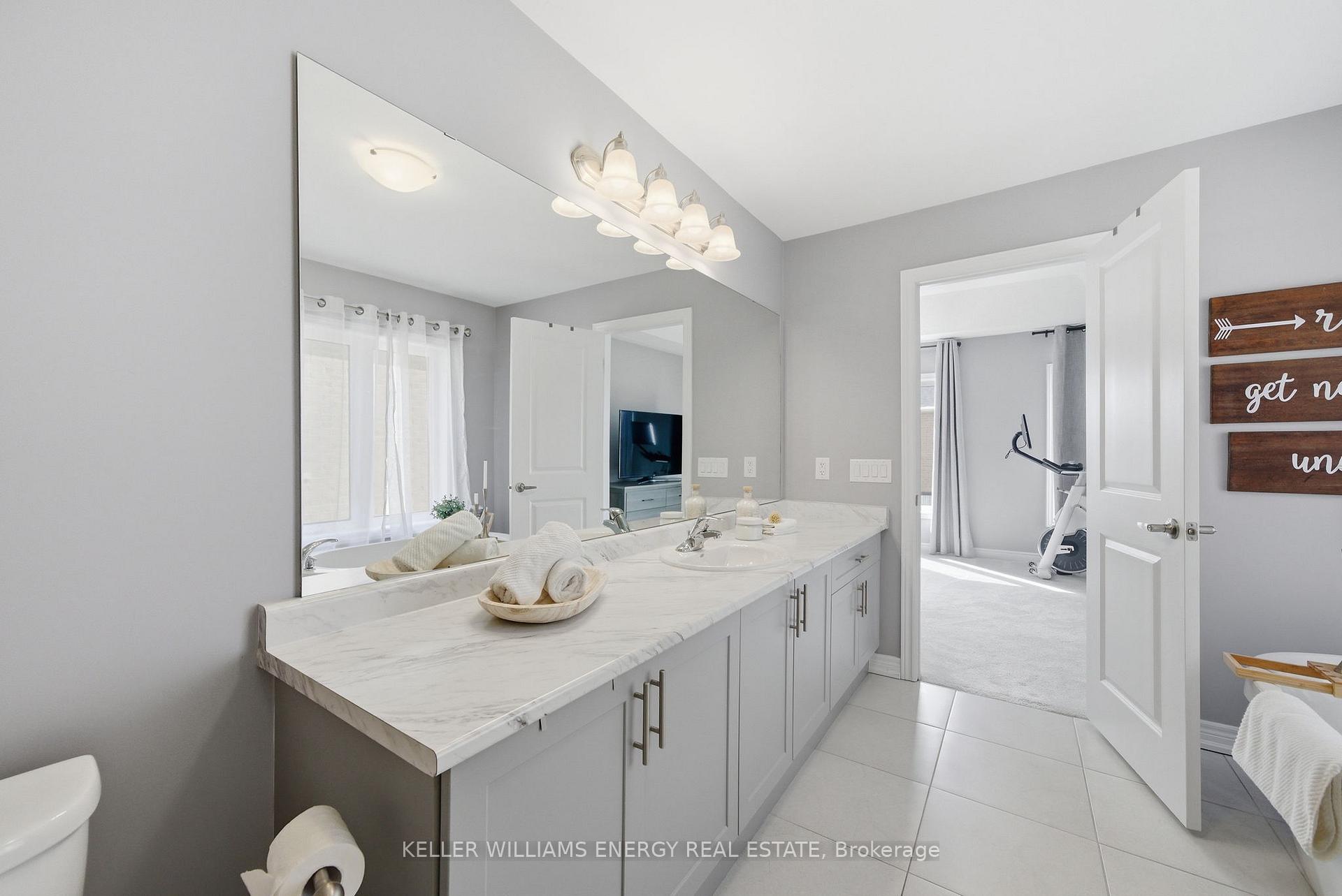 95 Dorian Drive, Whitby, ON L1P 0C8