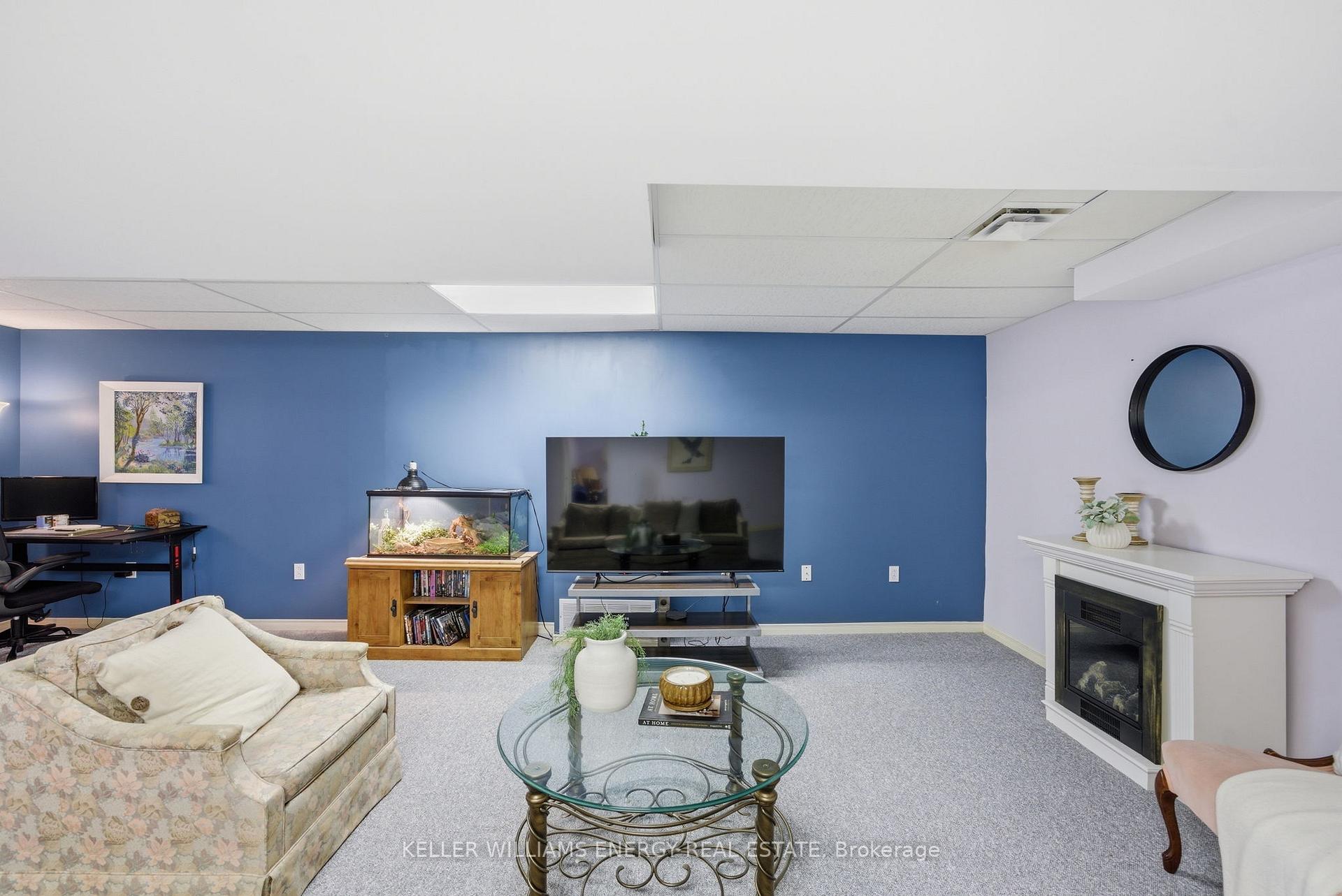 1075 RIDGEMOUNT Boulevard