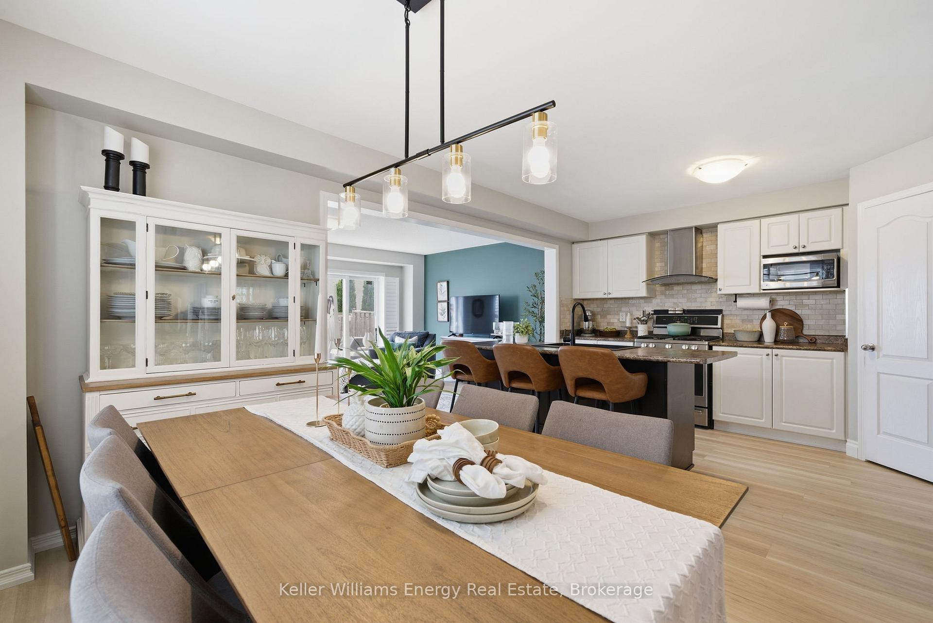 1640 Grandview Street N 15