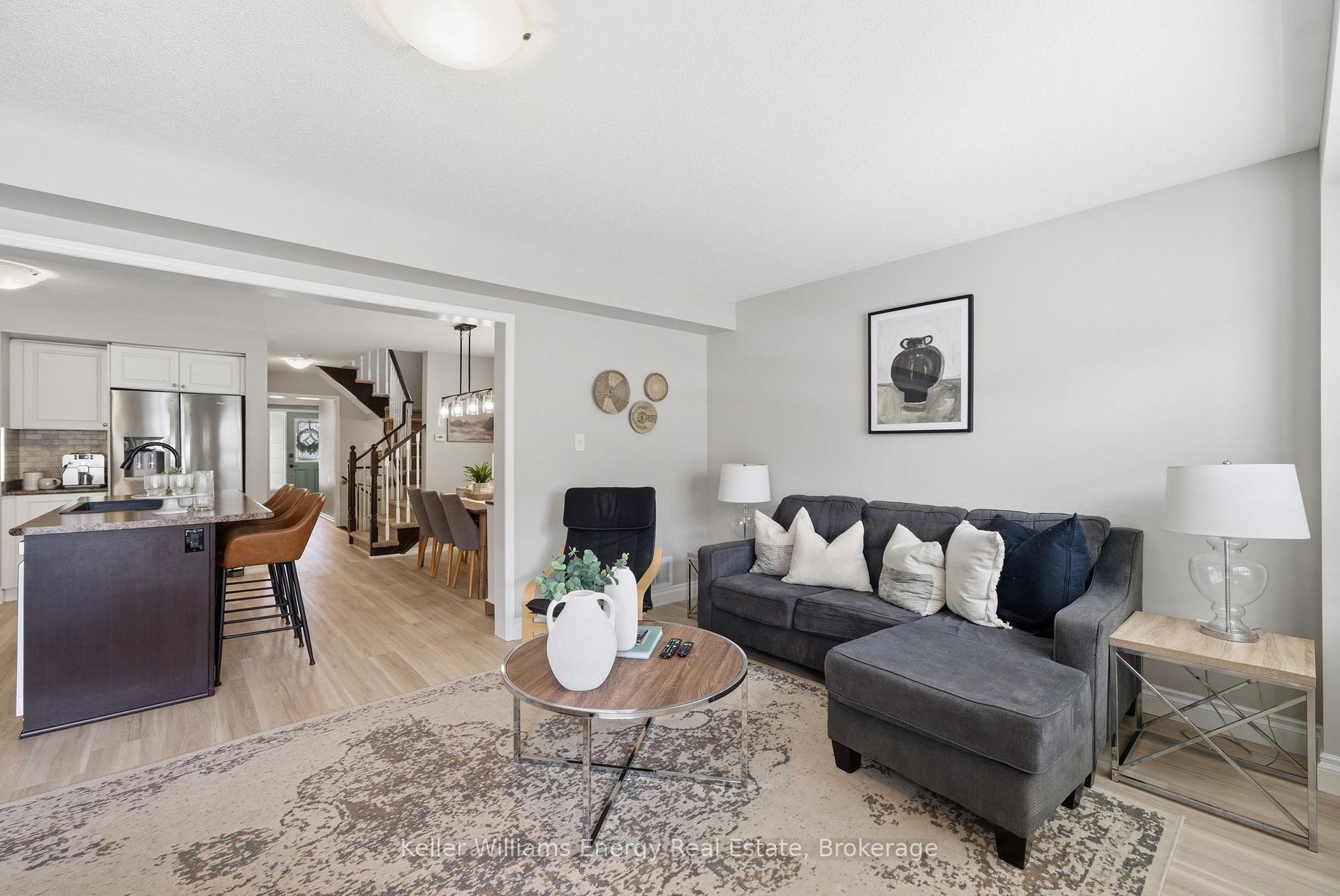 1640 Grandview Street N 15