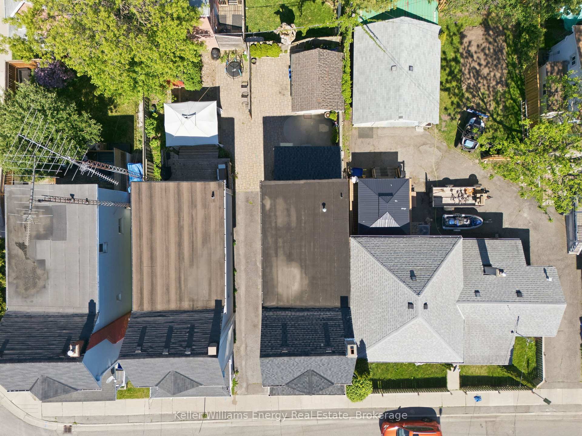 327 Albert Street