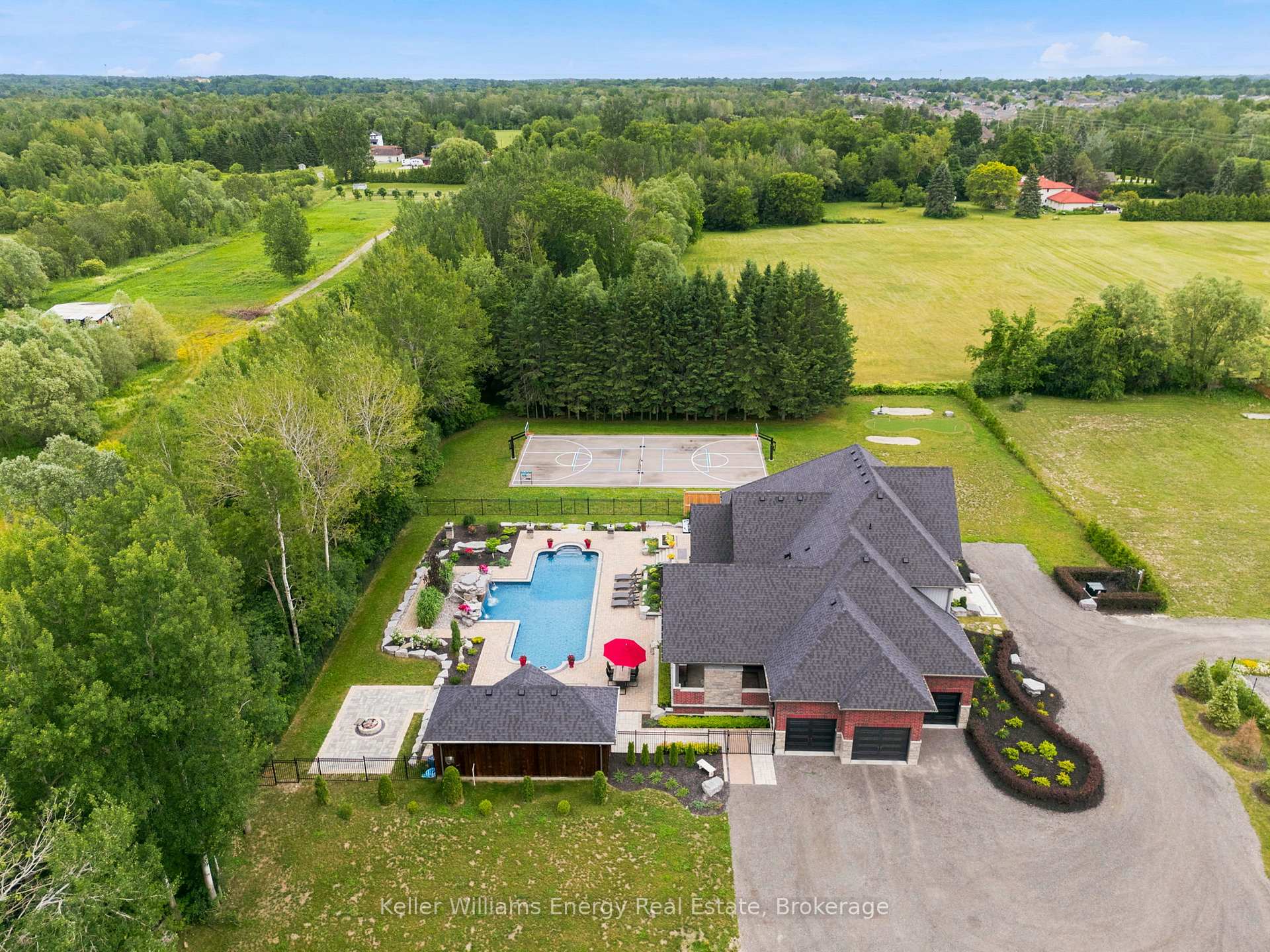 849 Townline Road N