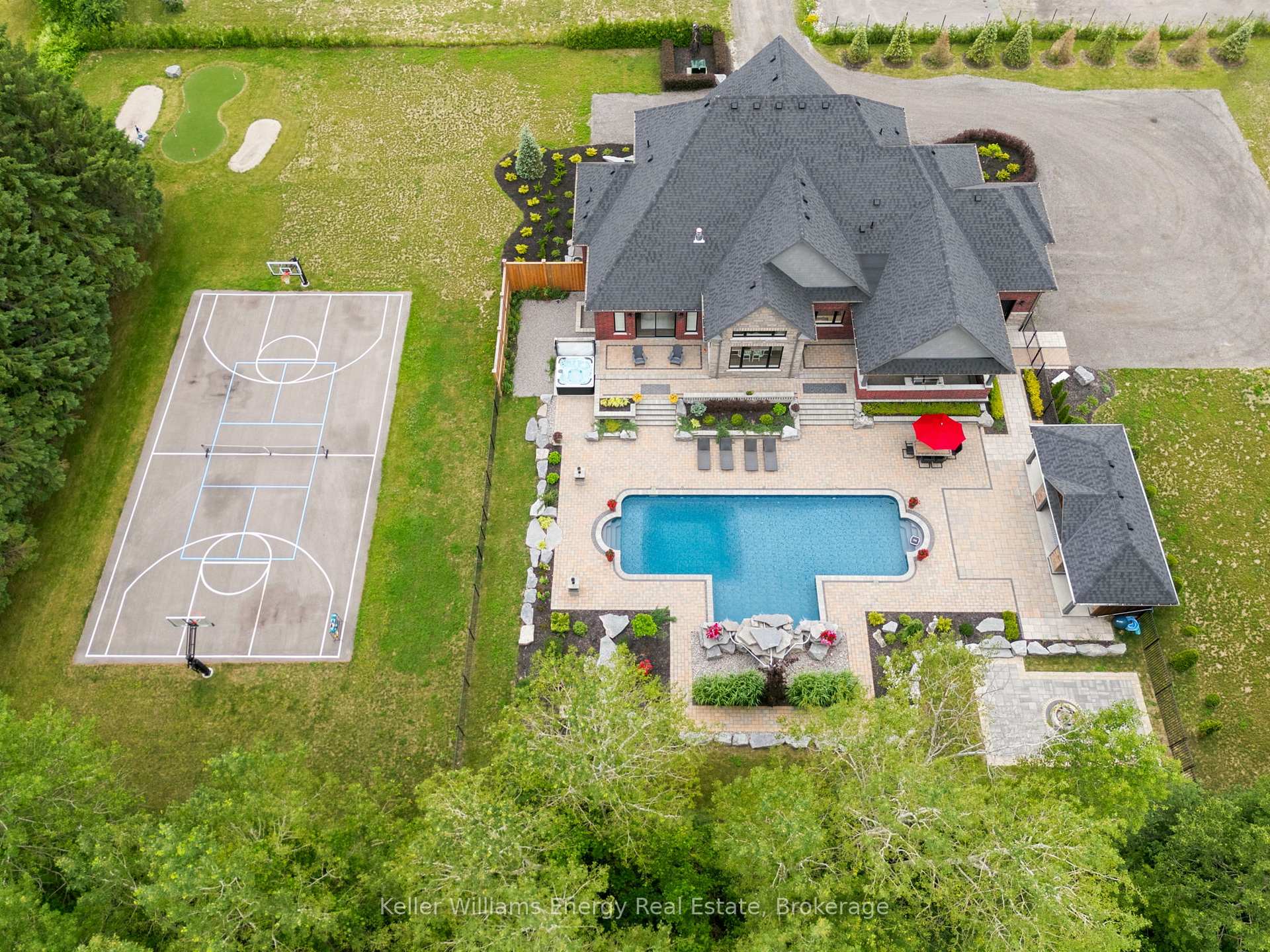 849 Townline Road N