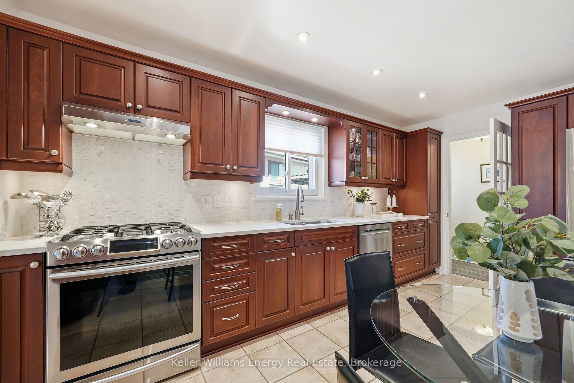20 Proud Grove, Toronto