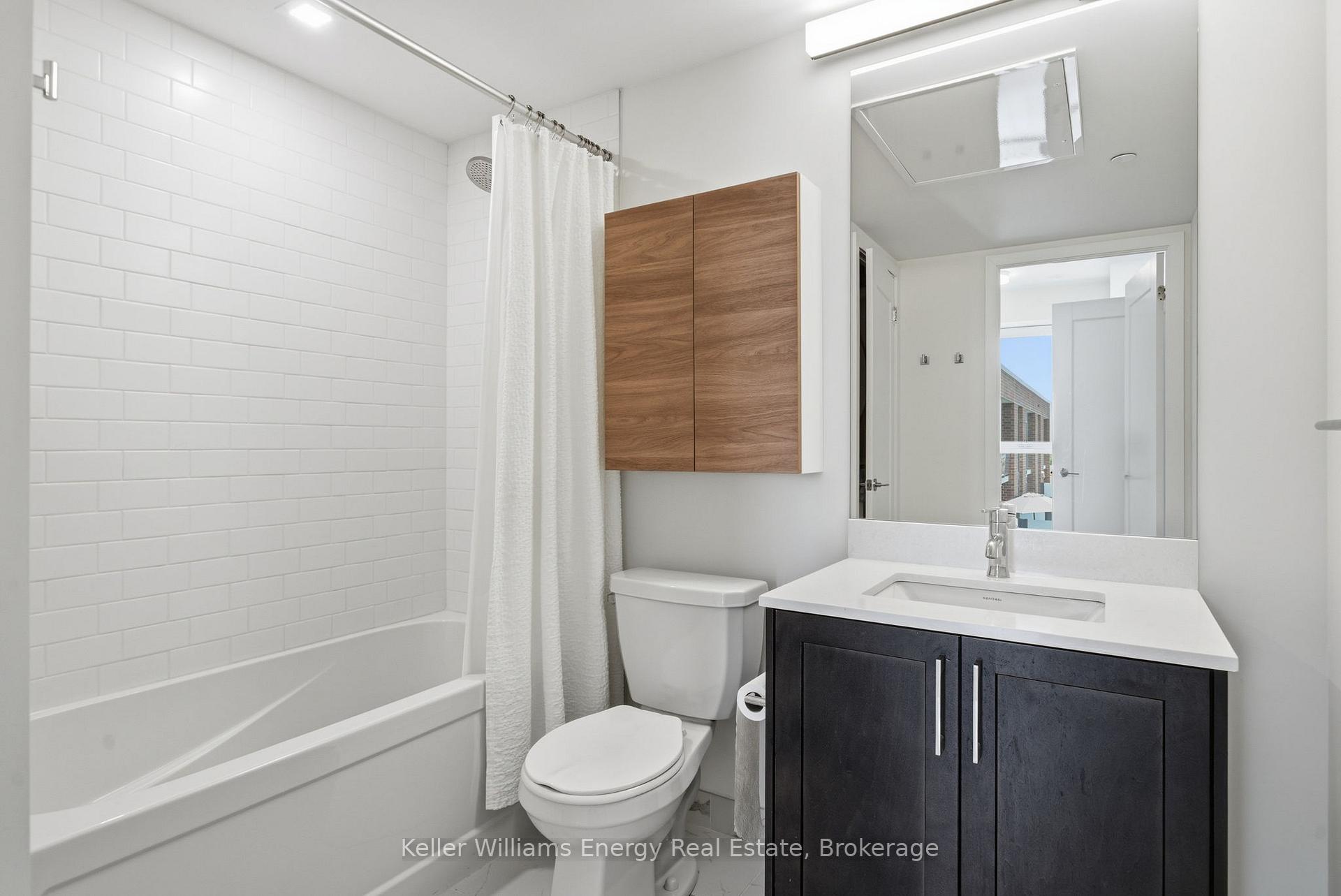 201 Brock Street S 417