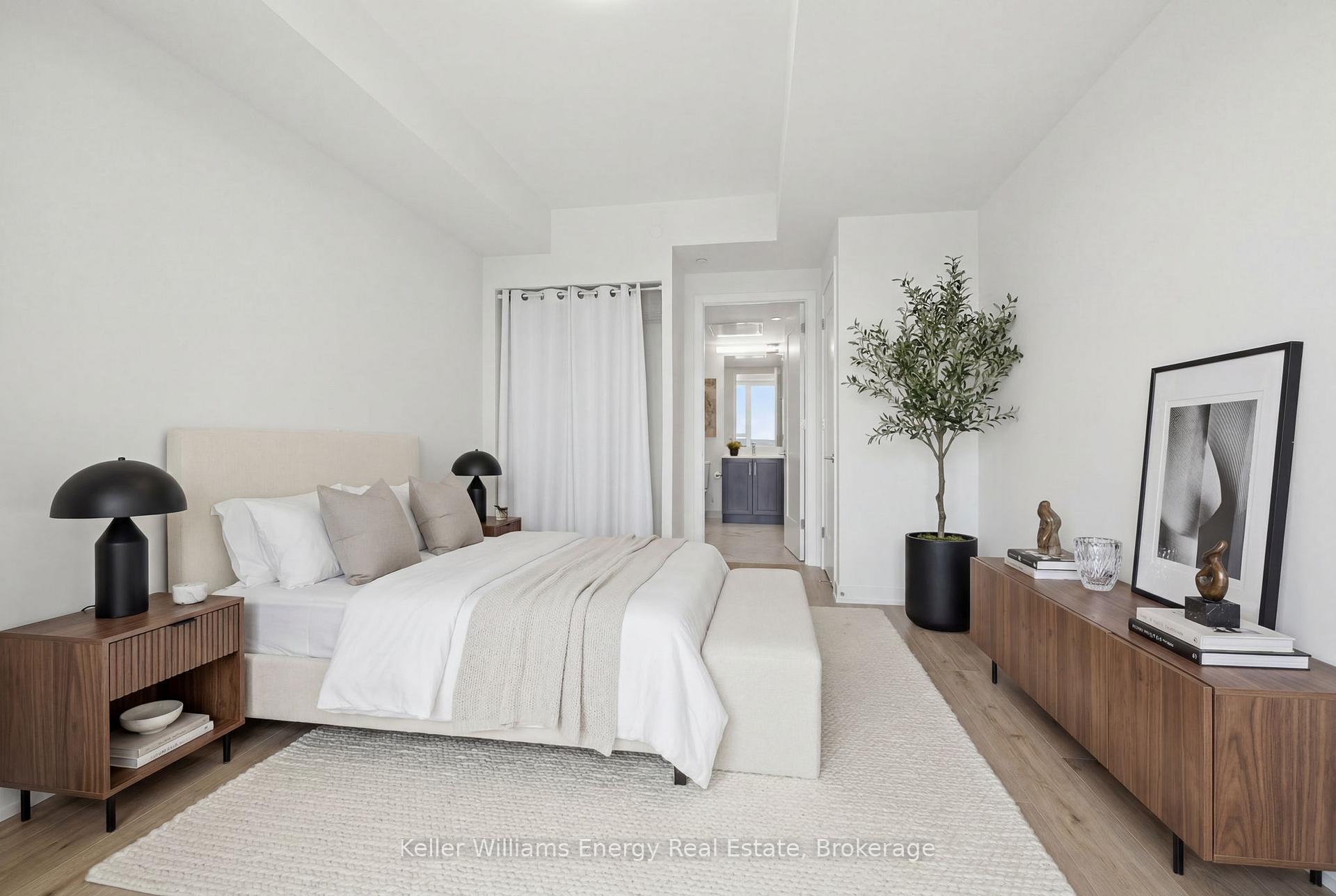201 Brock Street S 417