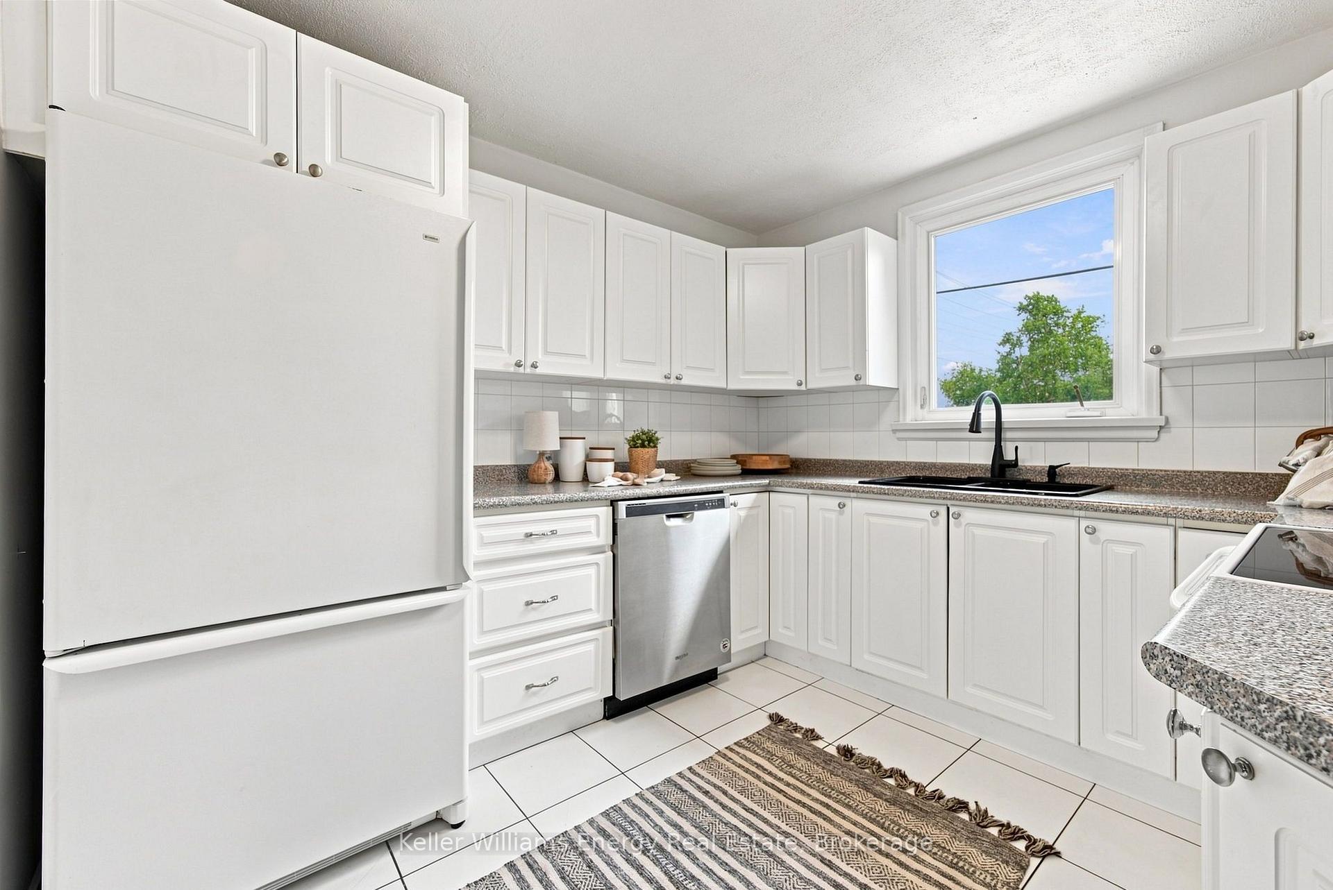 172 Central Park Boulevard S