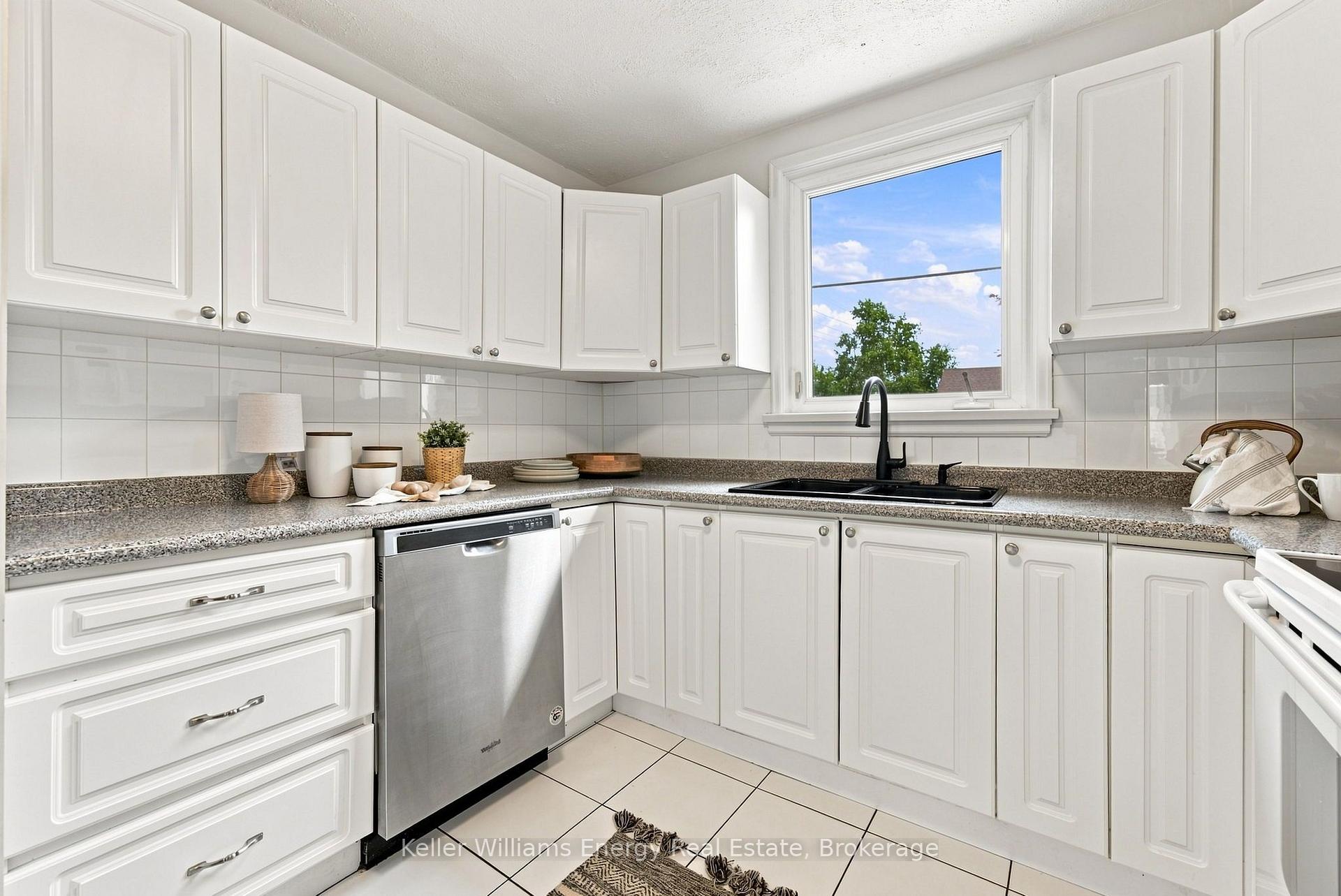 172 Central Park Boulevard S
