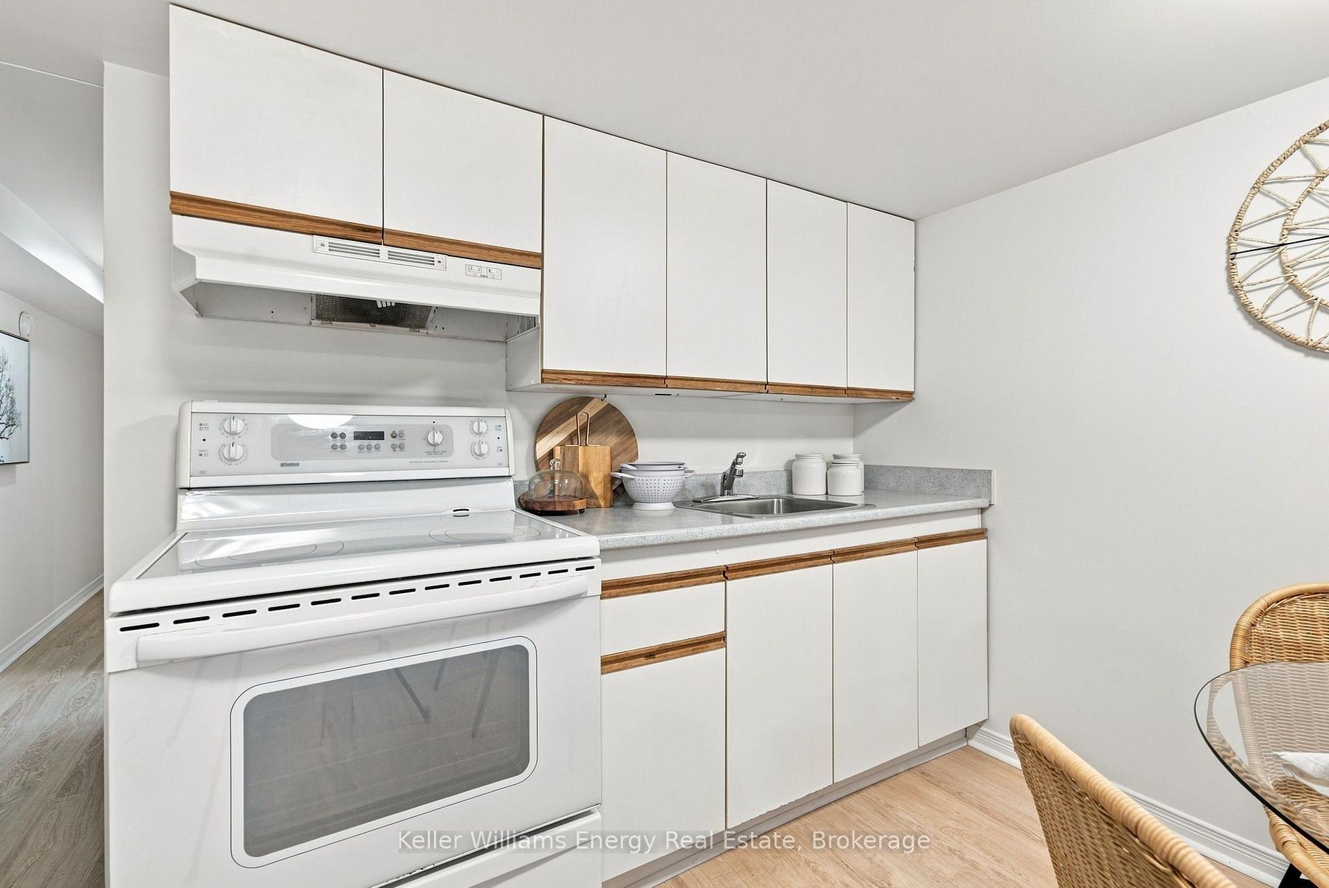 172 Central Park Boulevard S