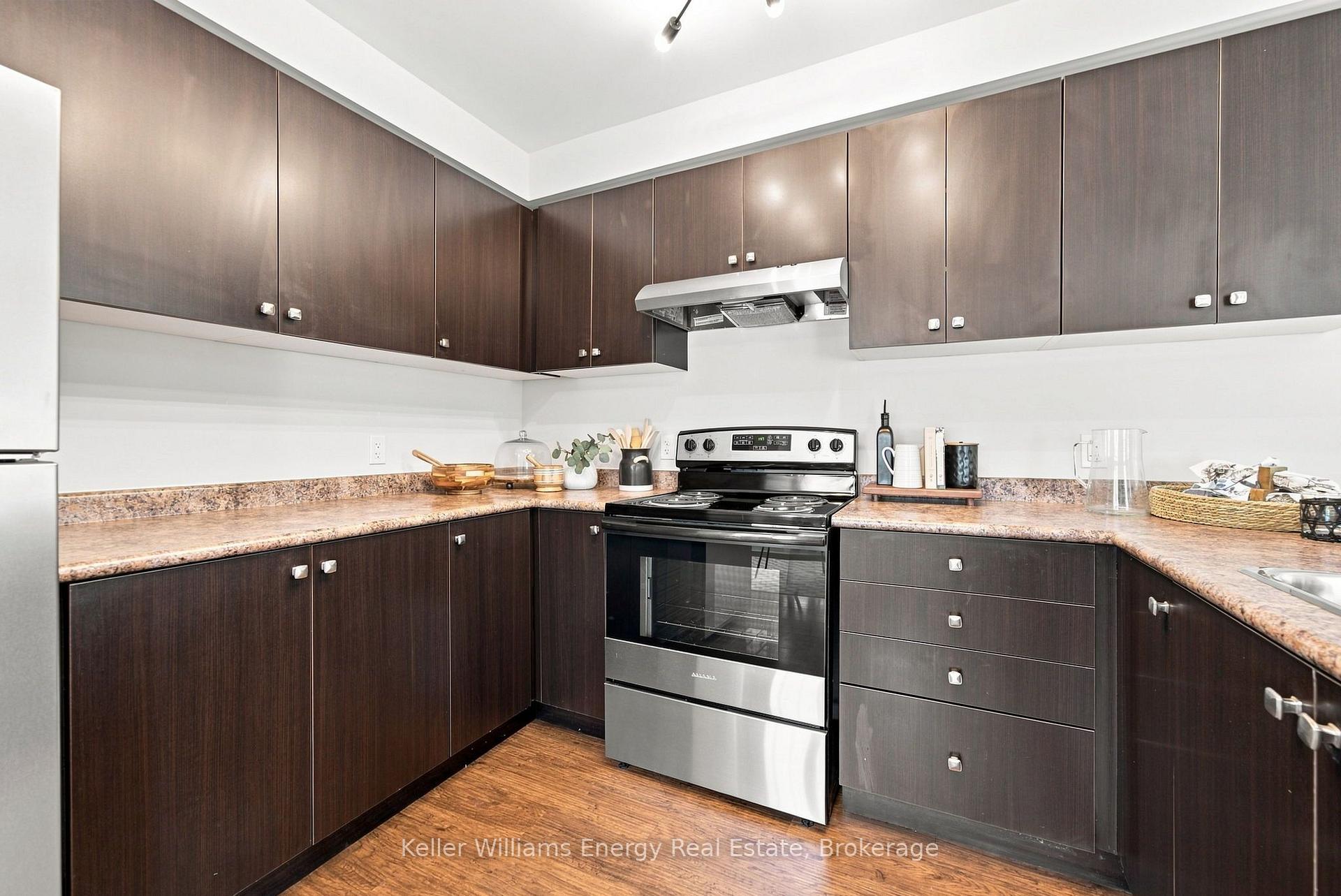 1280 Harmony Road N 25