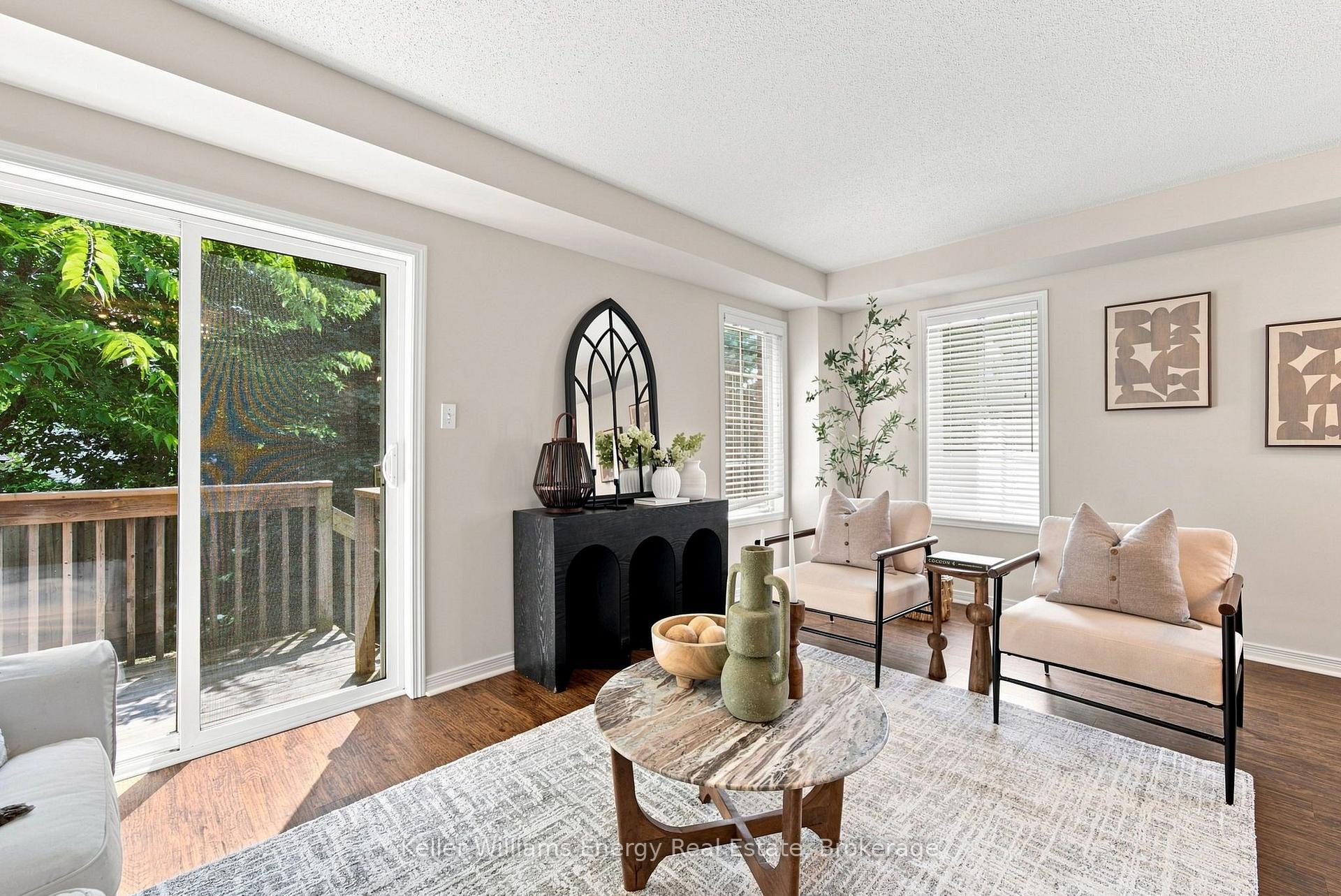 1280 Harmony Road N 25