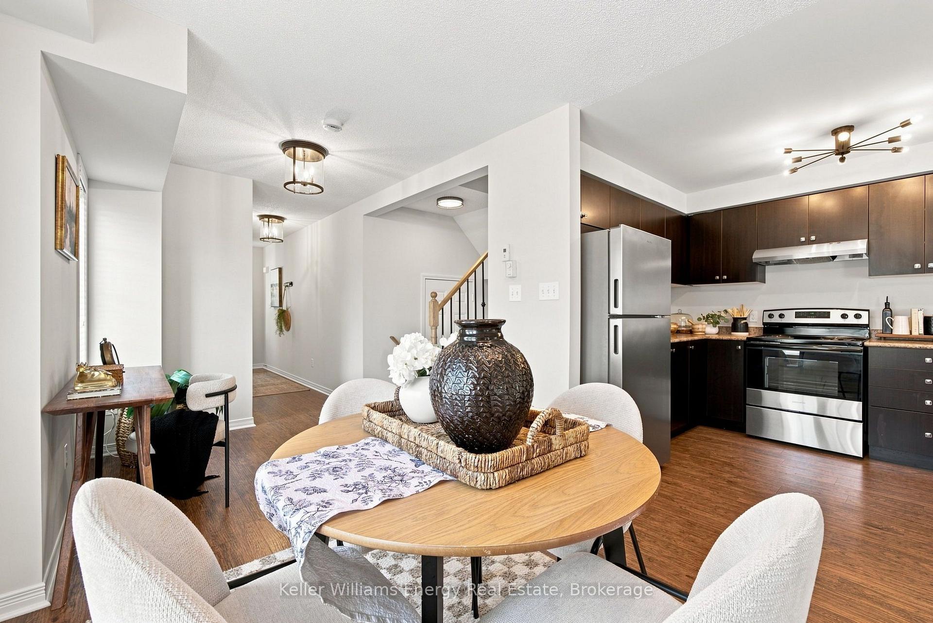 1280 Harmony Road N 25