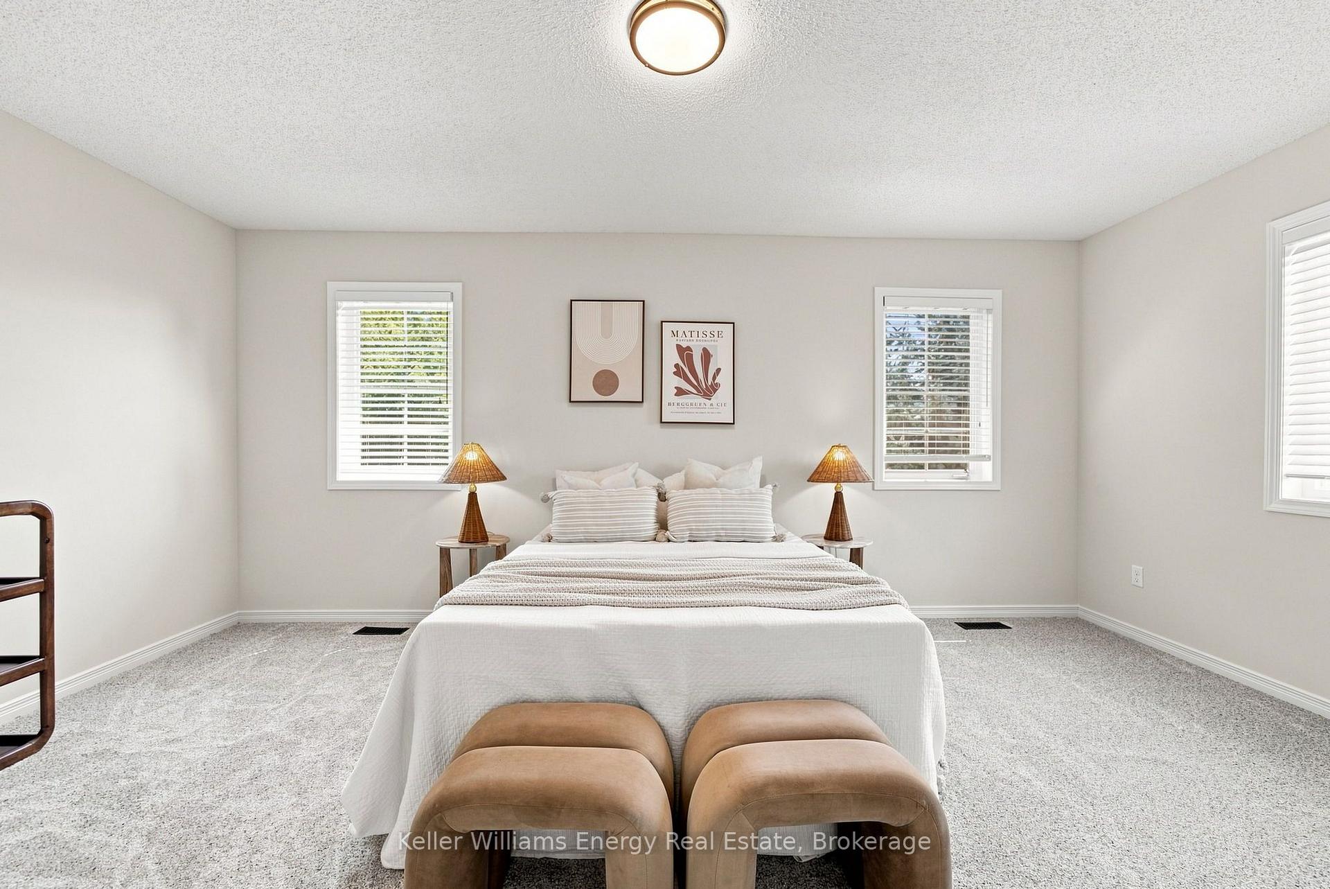 1280 Harmony Road N 25