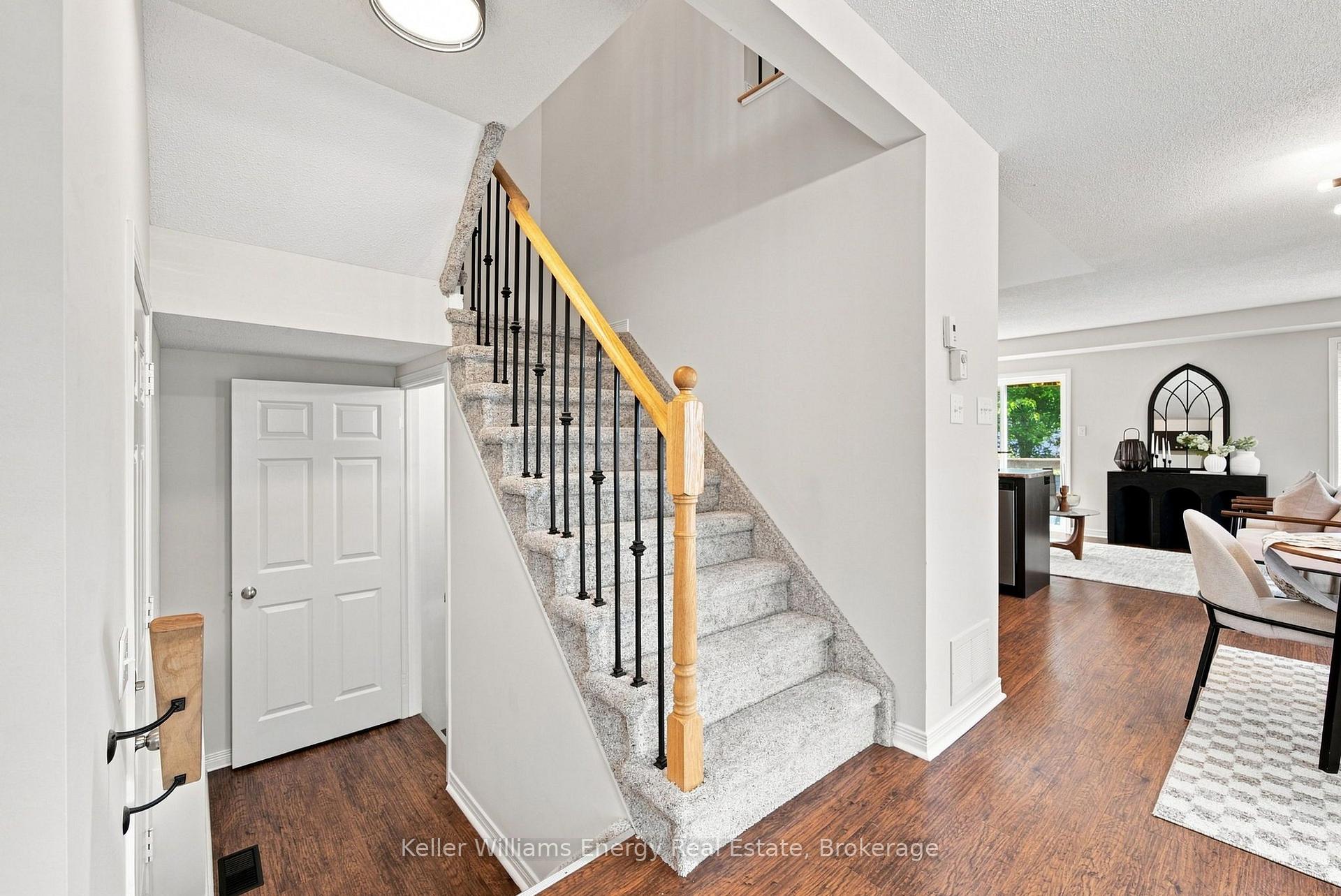 1280 Harmony Road N 25