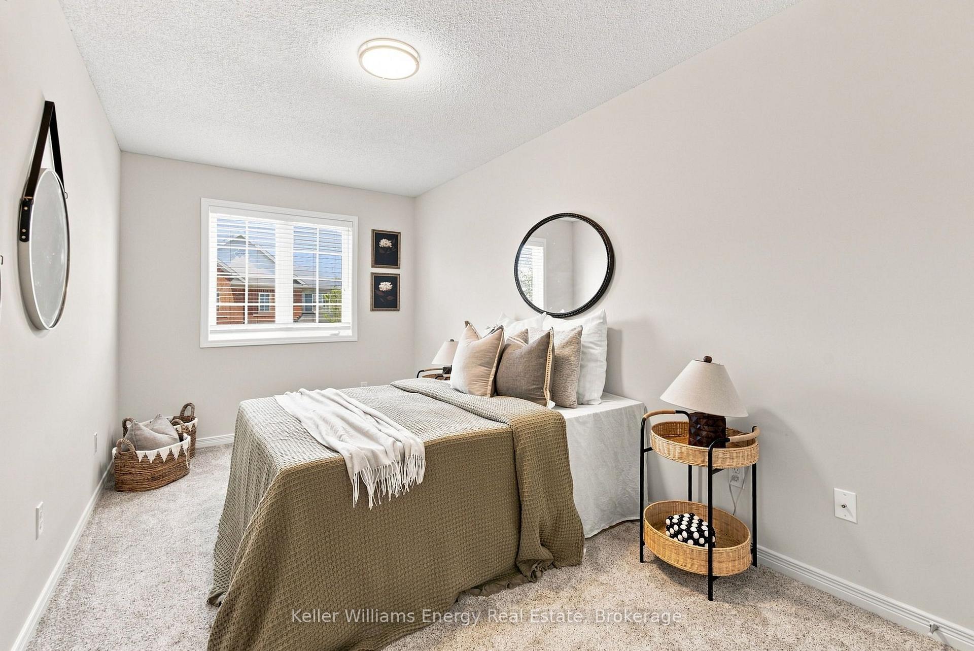 1280 Harmony Road N 25