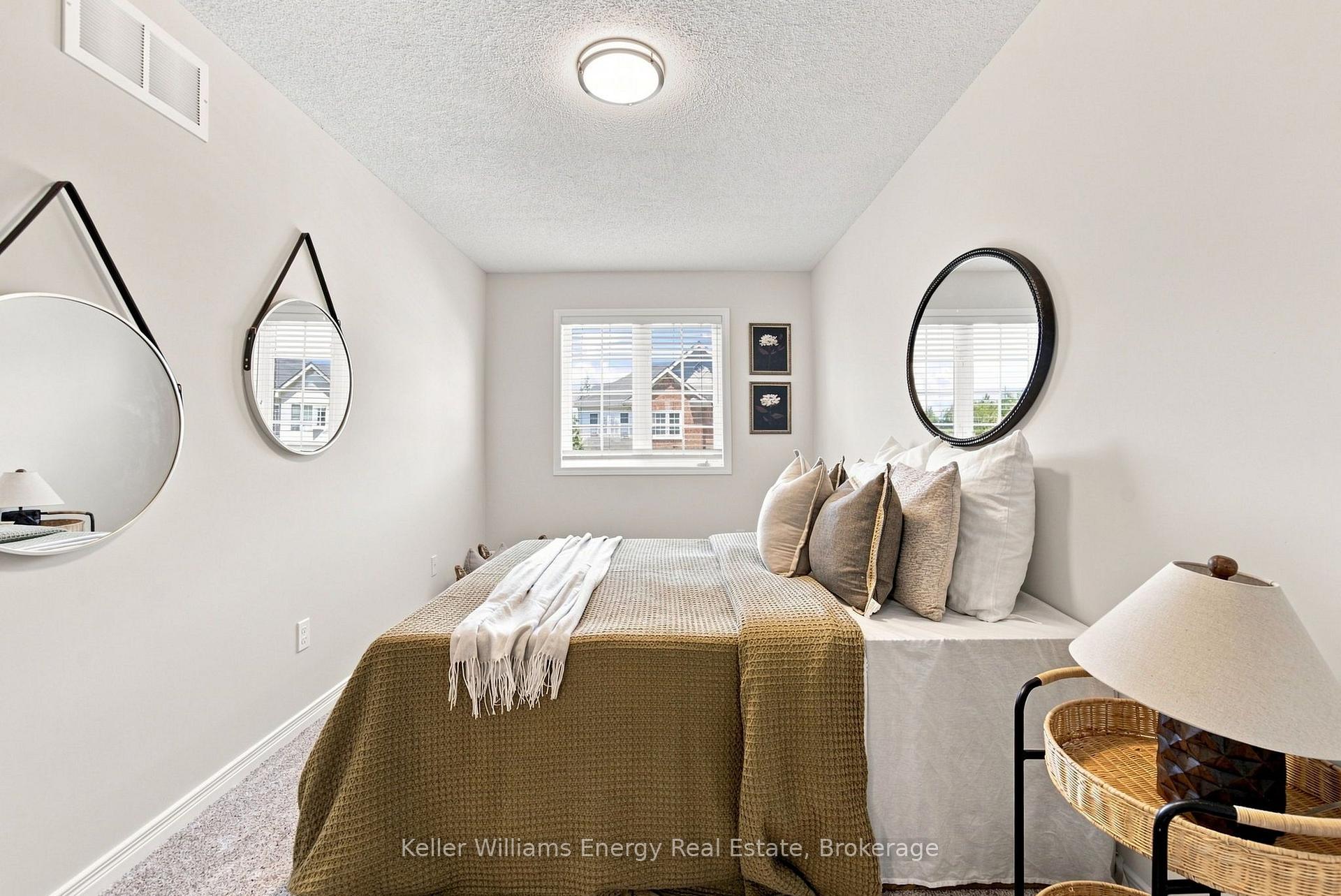 1280 Harmony Road N 25