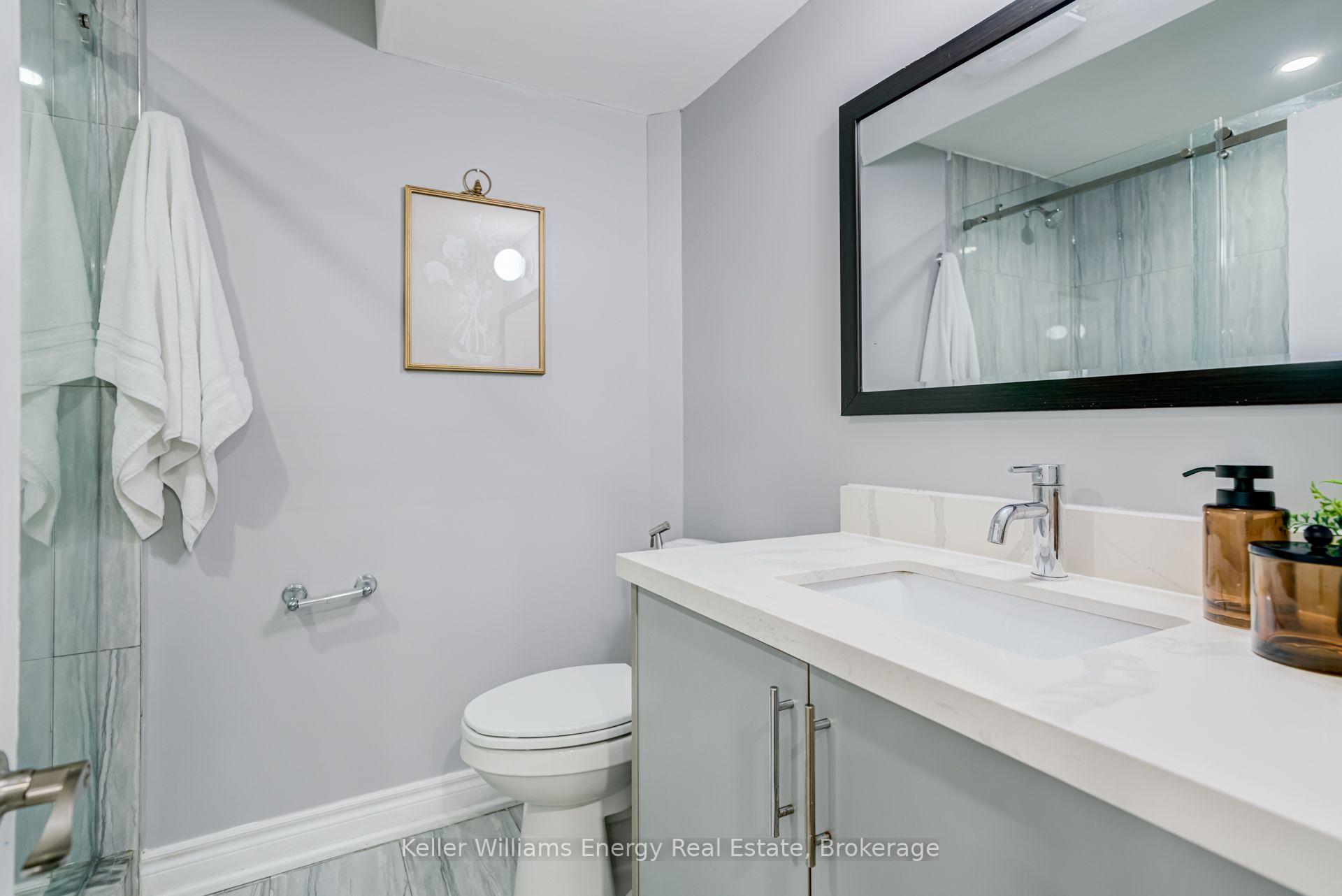 1342 Harlstone Crescent