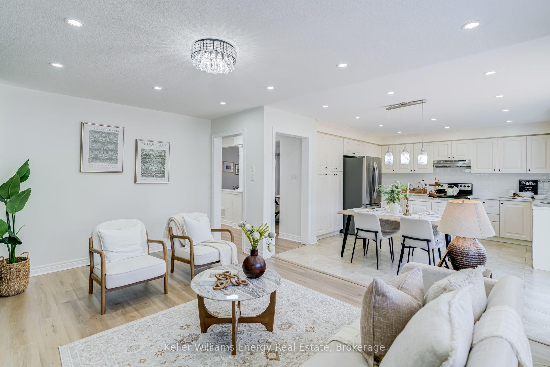 1342 Harlstone Crescent