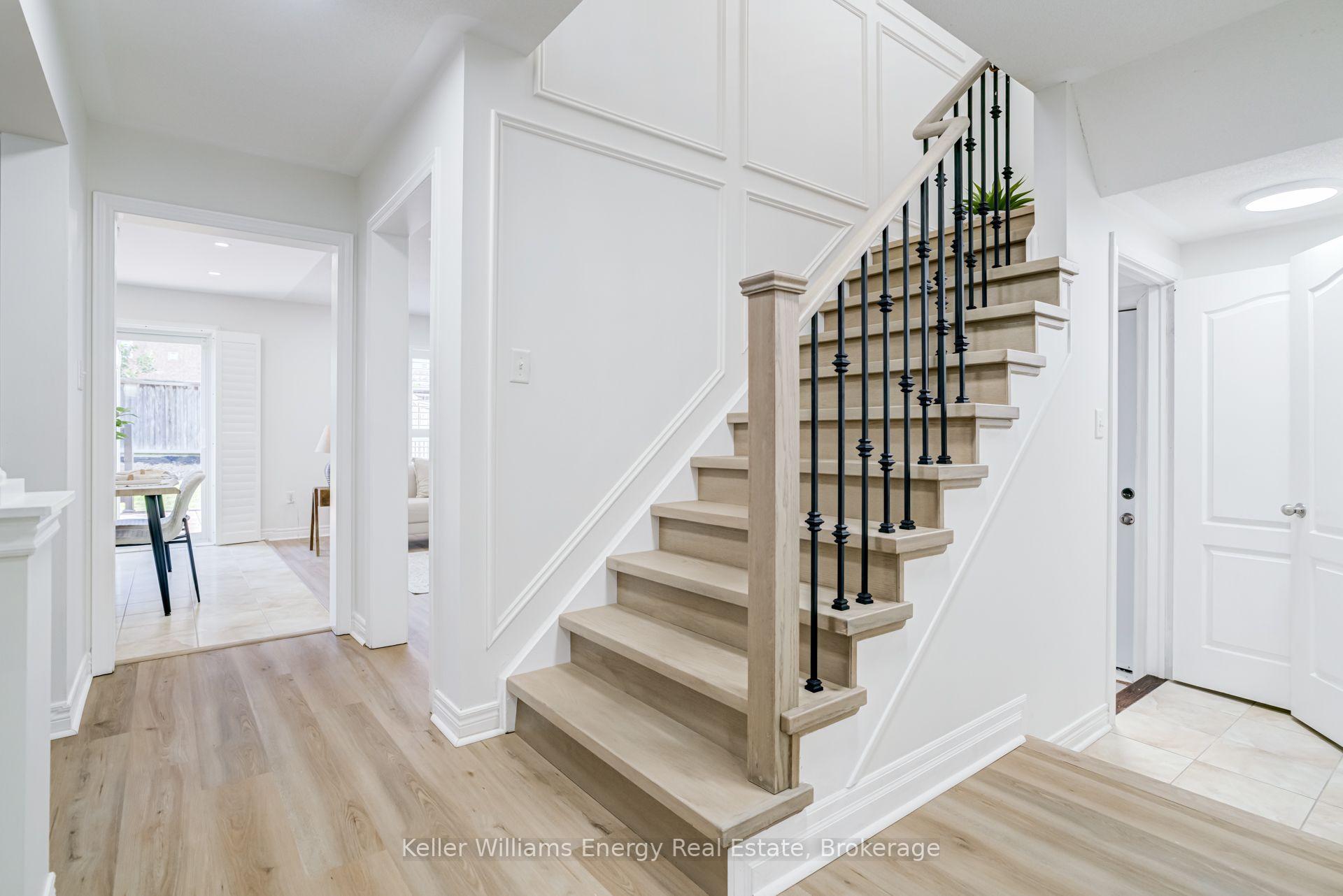 1342 Harlstone Crescent