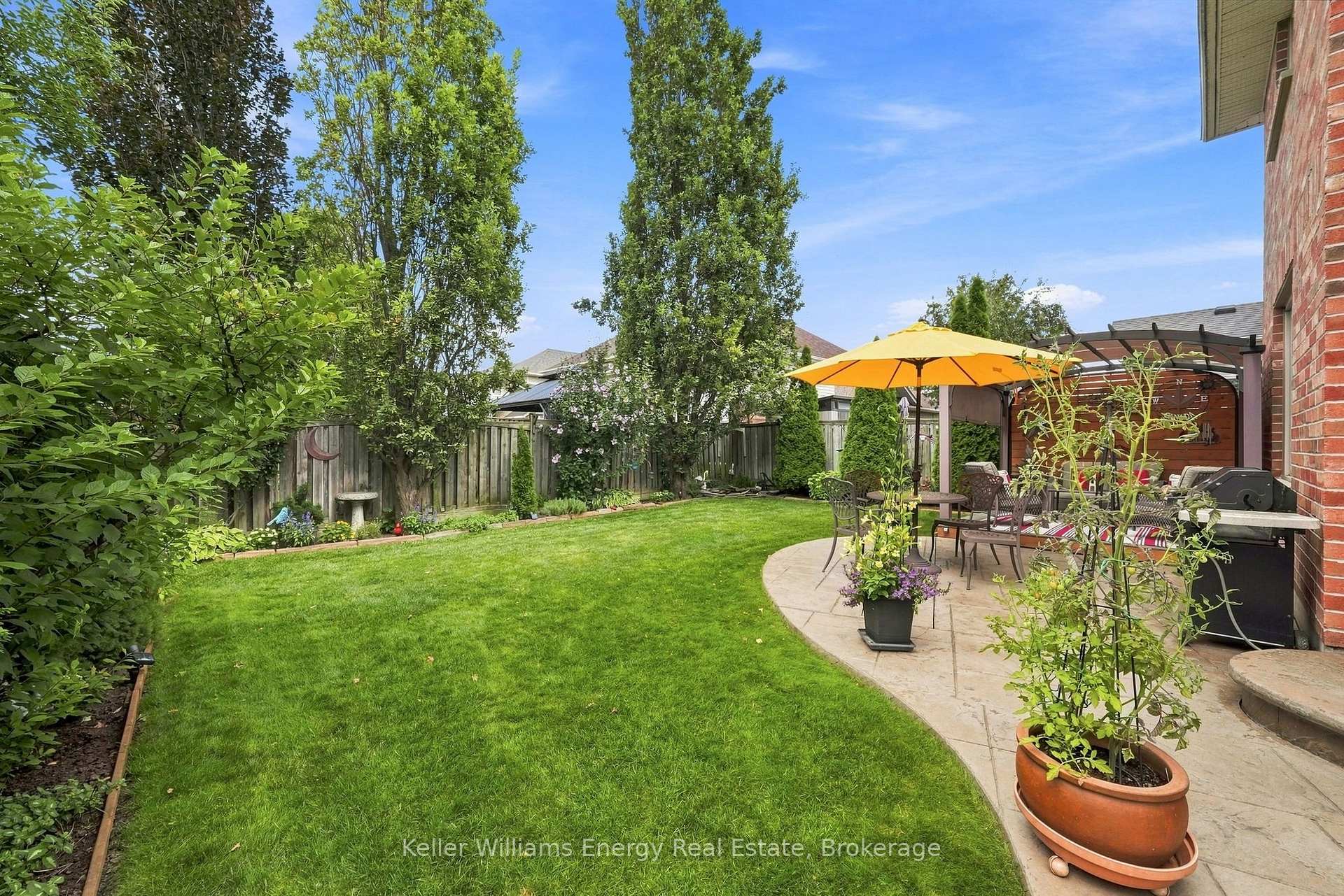 442 Meadow Street