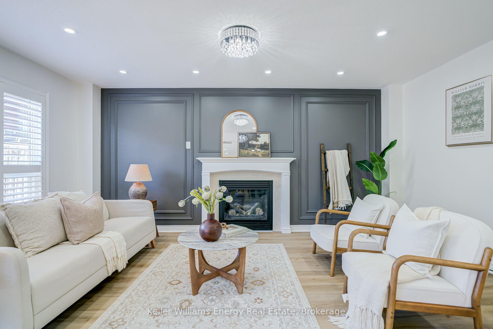 1342 Harlstone Crescent